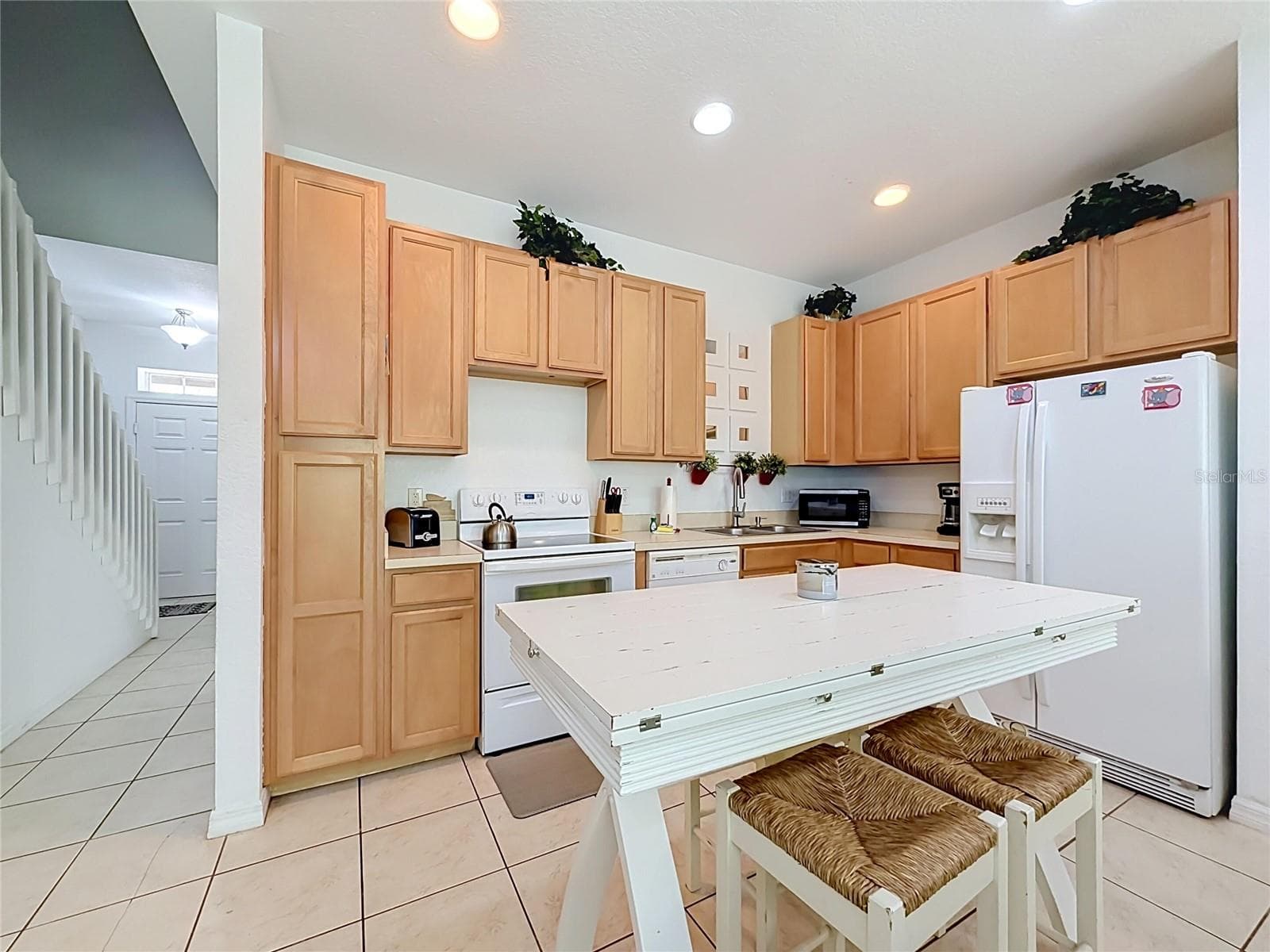 Townhouse at 2394 CARAVELLE CIR, KISSIMMEE, photo 17 of 52