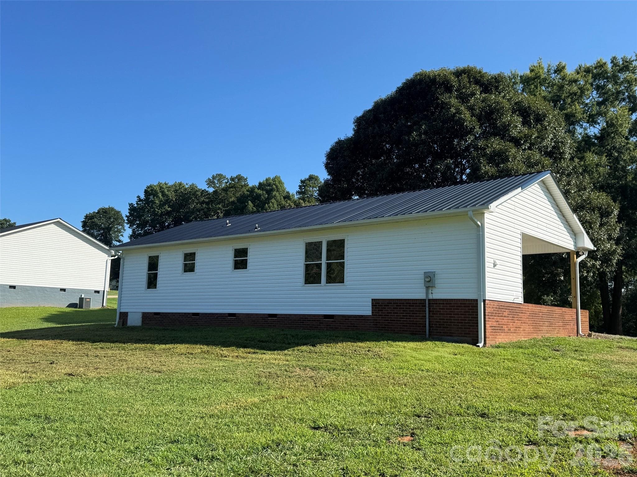 Single Family Residence at 272 Shepps Boat Dock Road, Lexington, photo 5 of 27