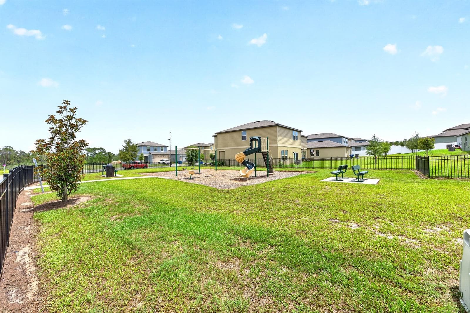 Community playground - 1961 HEMINGWAY CIR, GROVELAND