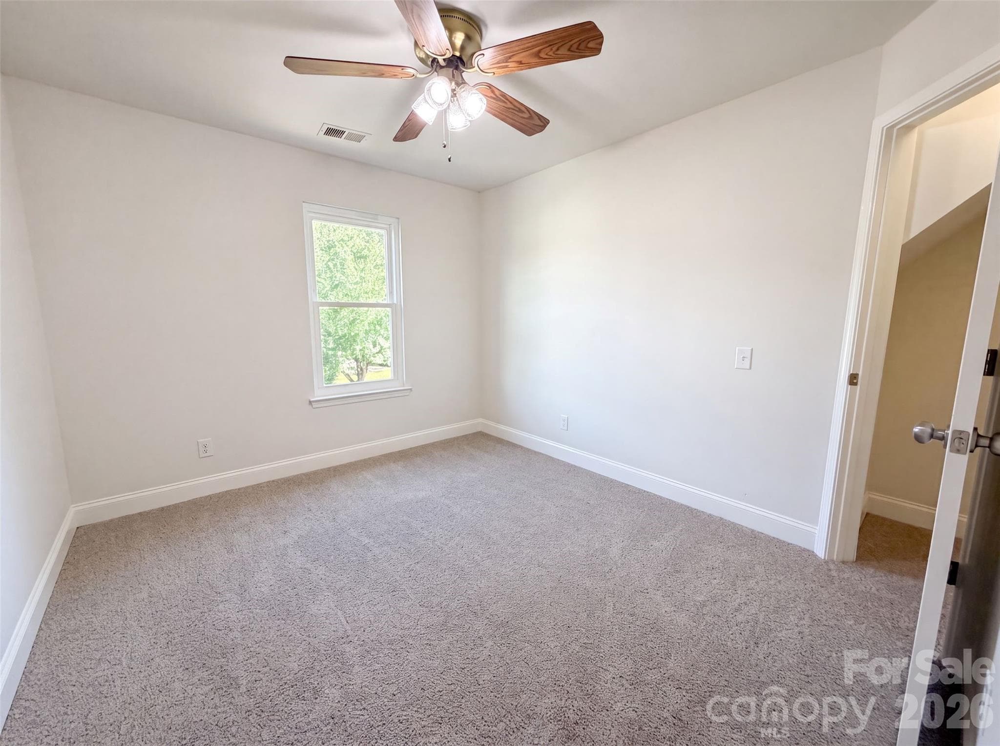 Single Family Residence at 110 Lyman Oak Court, Fort Mill, photo 10 of 15
