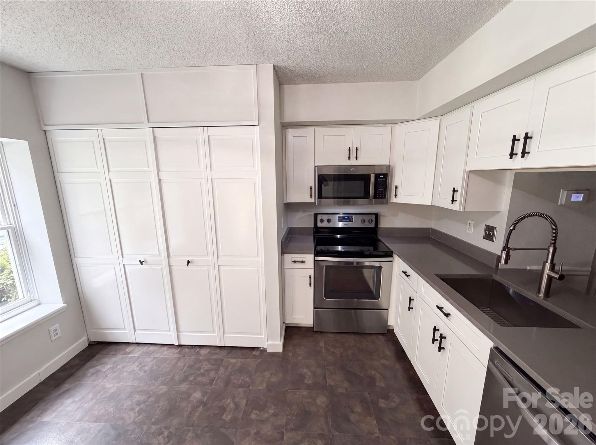Townhouse at 1500 Waybridge Lane, Charlotte, photo 8 of 18