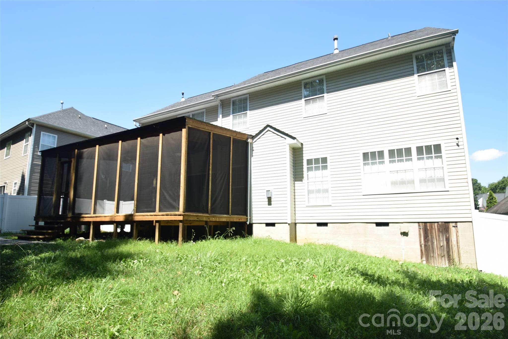 Single Family Residence at 6629 Pattonsburg Drive, Charlotte, photo 10 of 12