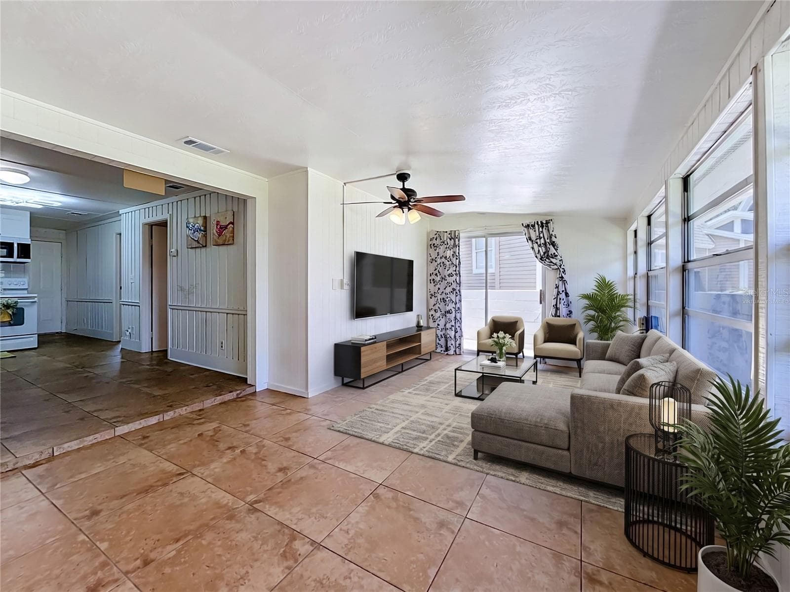 Virtually Staged - 10301 US HIGHWAY 27 #22, CLERMONT