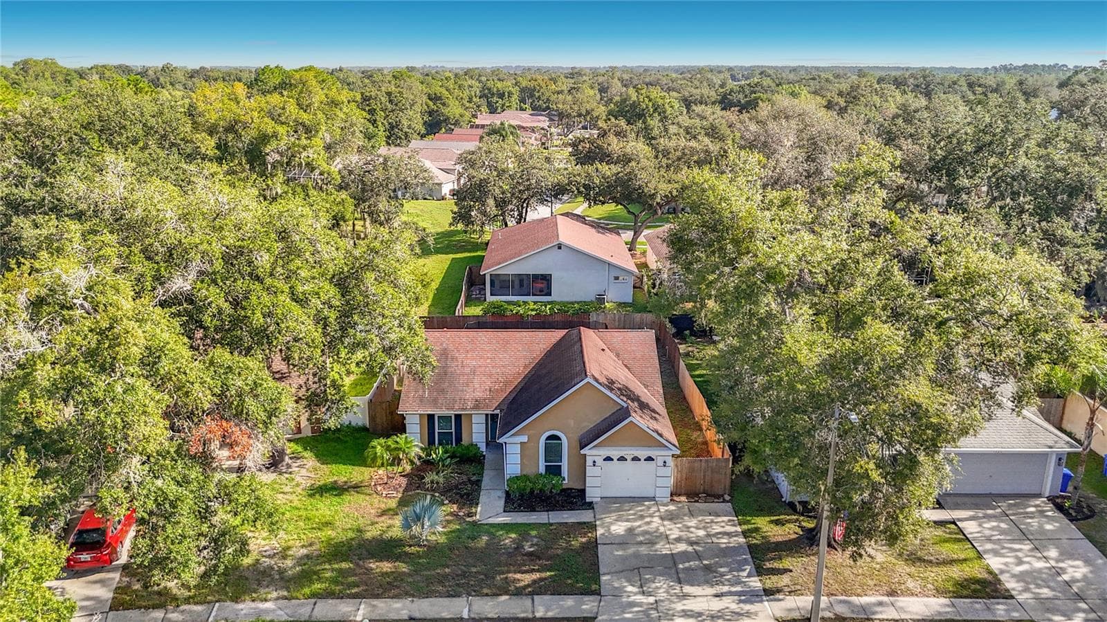Single Family Residence at 1032 HARDWOOD DR, VALRICO, photo 2 of 60