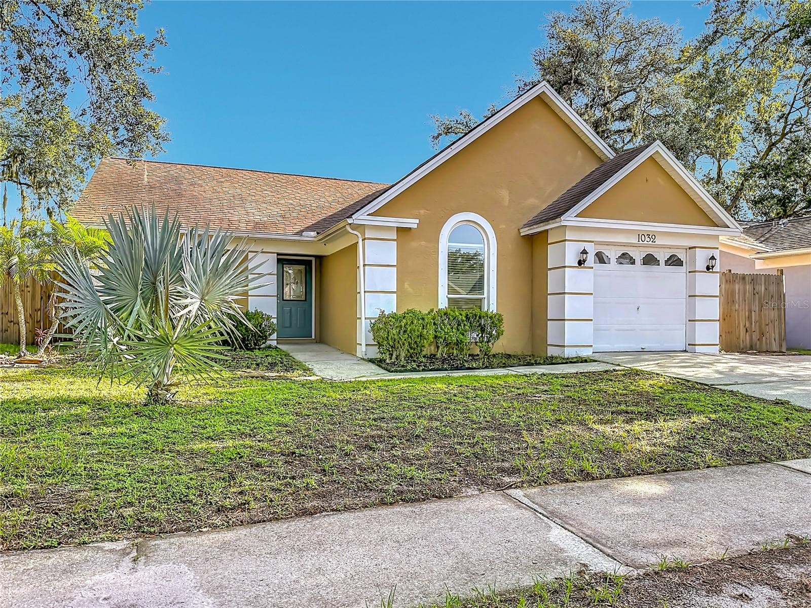 Single Family Residence at 1032 HARDWOOD DR, VALRICO, photo 5 of 60
