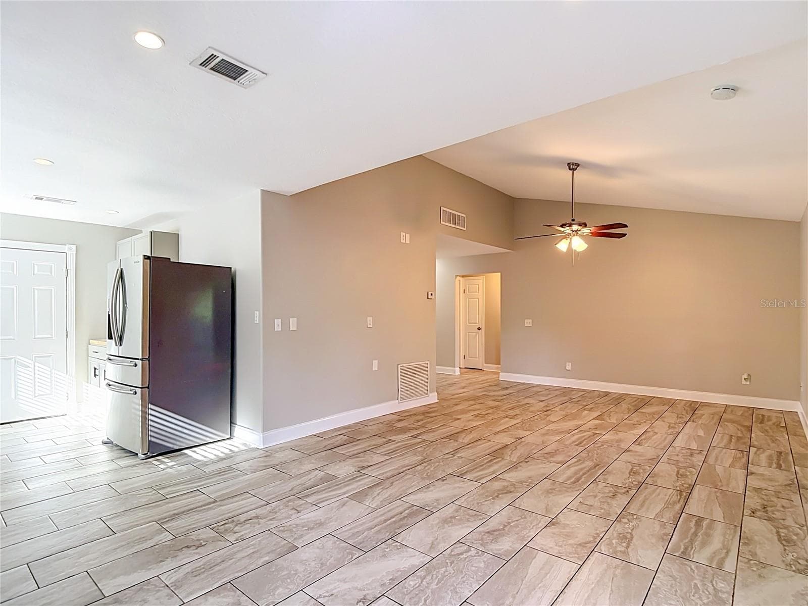 Single Family Residence at 1032 HARDWOOD DR, VALRICO, photo 10 of 60
