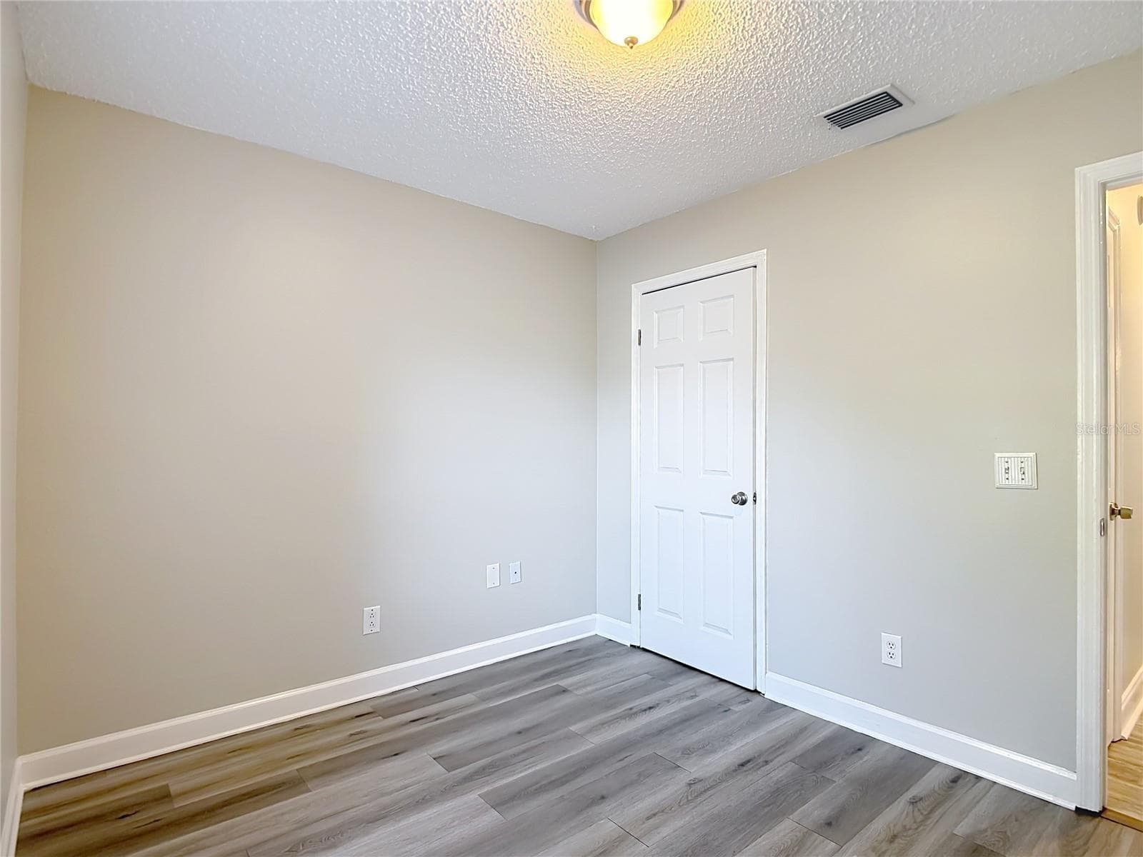 Single Family Residence at 1032 HARDWOOD DR, VALRICO, photo 31 of 60