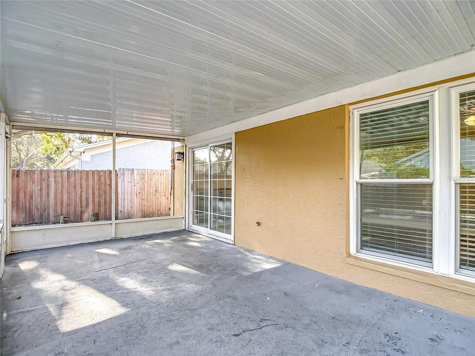Single Family Residence at 1032 HARDWOOD DR, VALRICO, photo 48 of 60