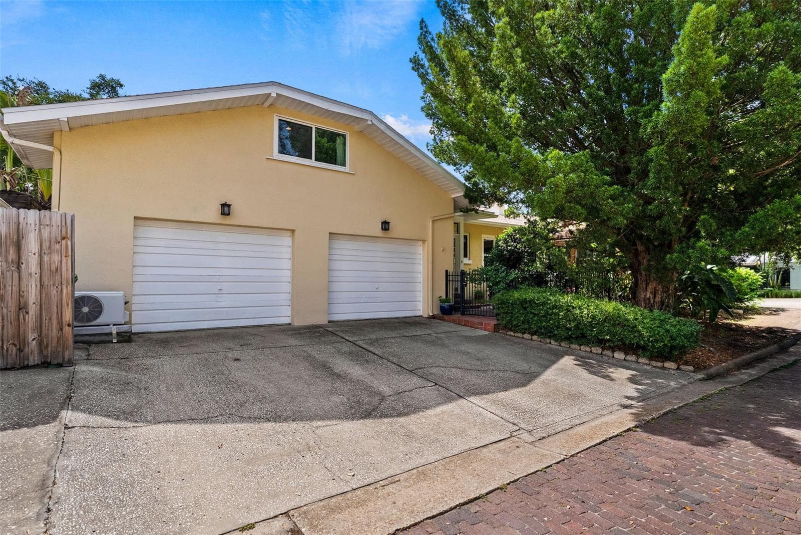 Single Family Residence at 2915 W ANGELES ST, TAMPA, photo 44 of 50