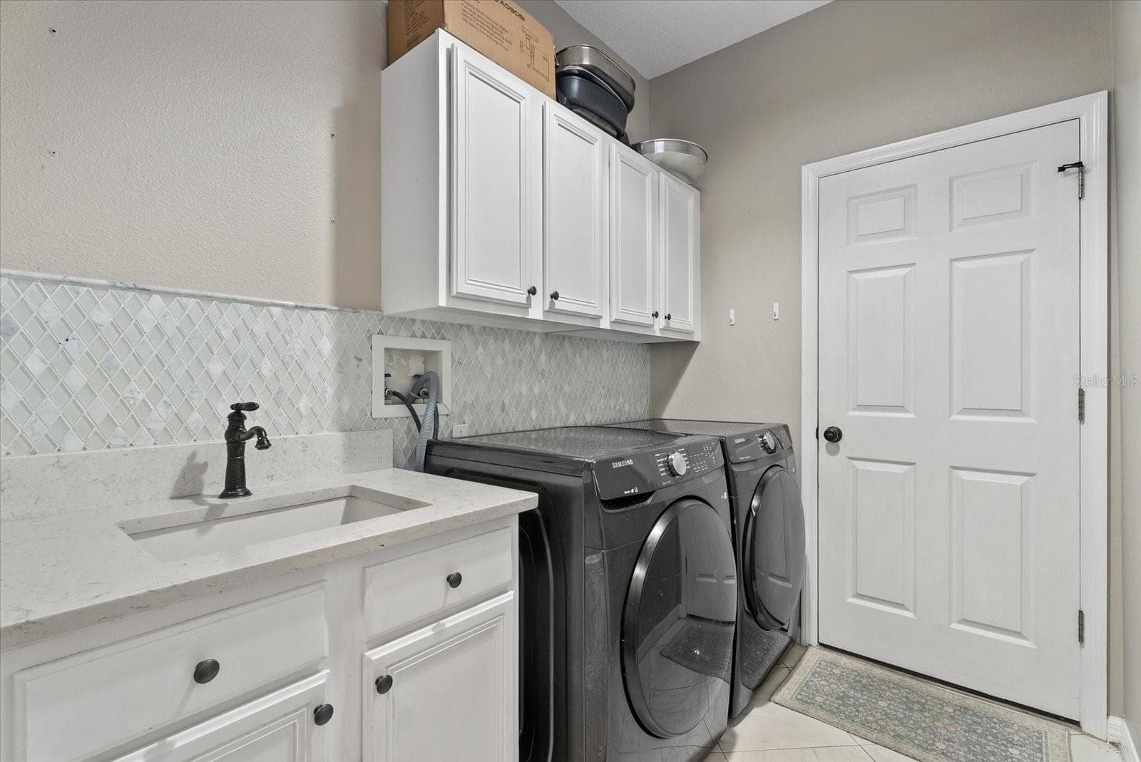 Single Family Residence at 9145 HIGHLAND RIDGE WAY, TAMPA, photo 33 of 51