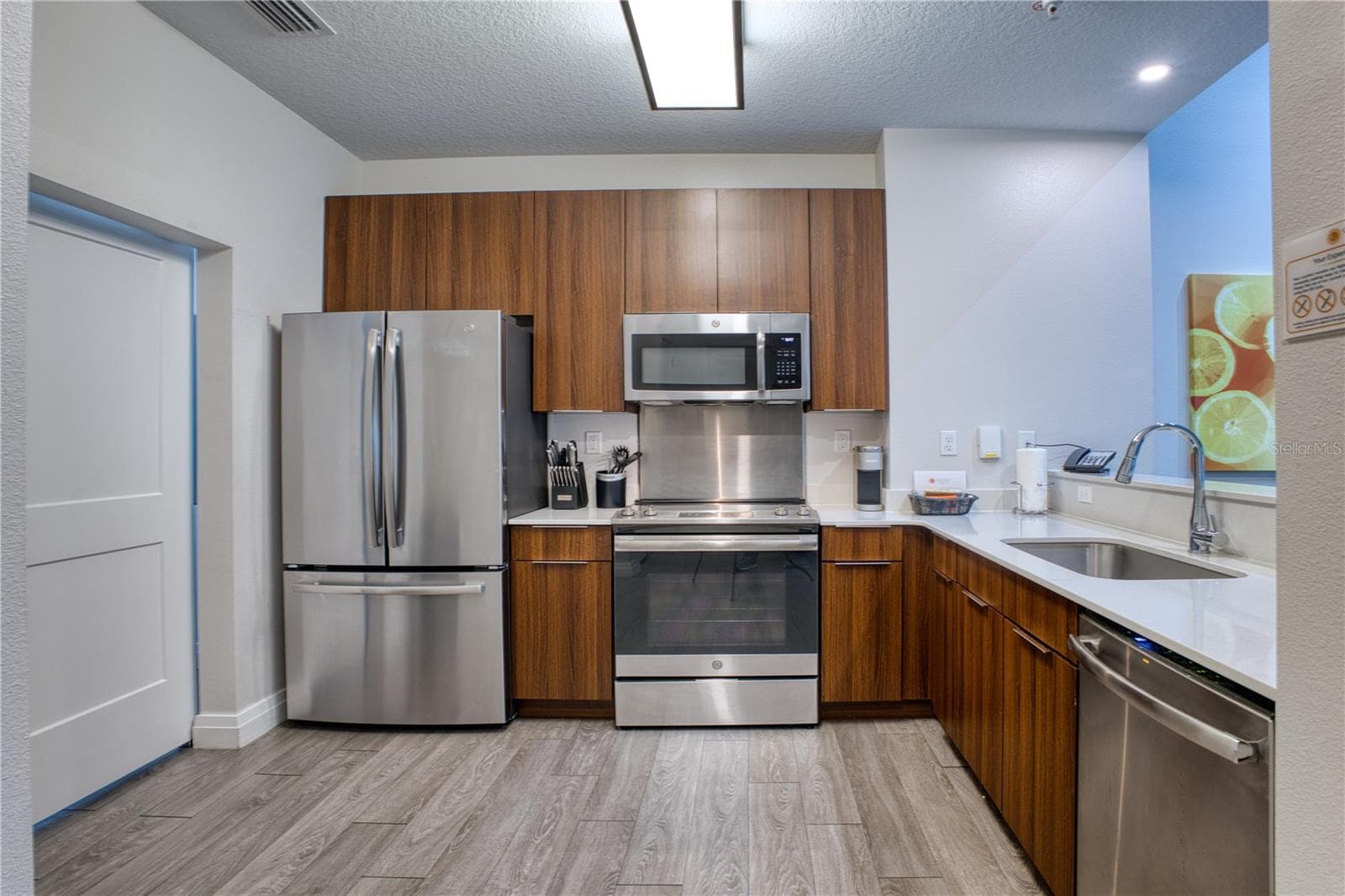 Condo - Hotel at 14501 GROVE RESORT AVE #2135, WINTER GARDEN, photo 11 of 56