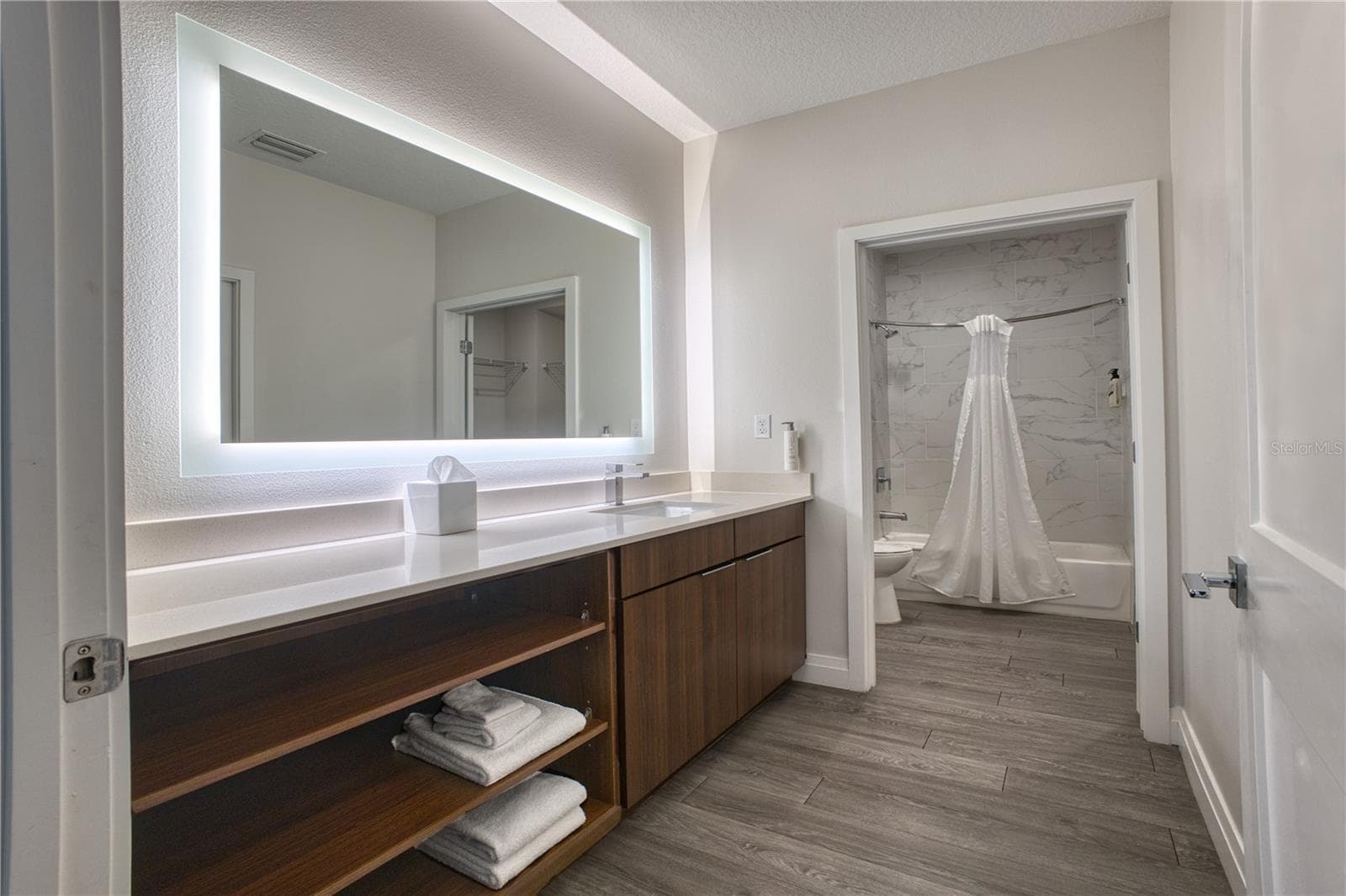 Condo - Hotel at 14501 GROVE RESORT AVE #2135, WINTER GARDEN, photo 27 of 56
