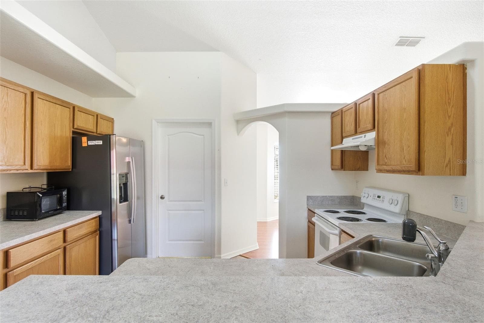 Single Family Residence at 10320 VISTA PINES LOOP, CLERMONT, photo 9 of 31