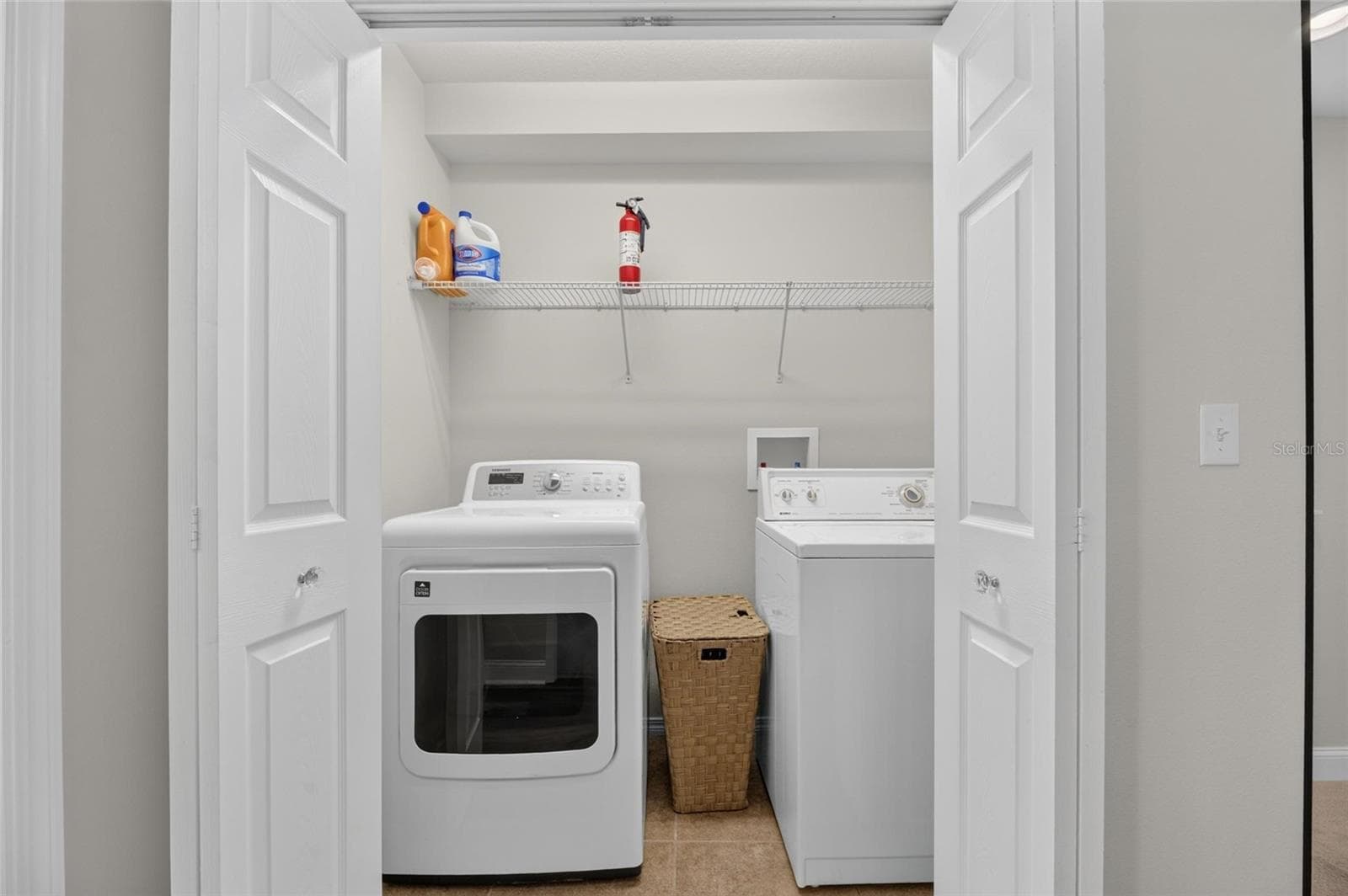 Second floor laundry - 8635 TURNSTONE SHORE LN, RIVERVIEW