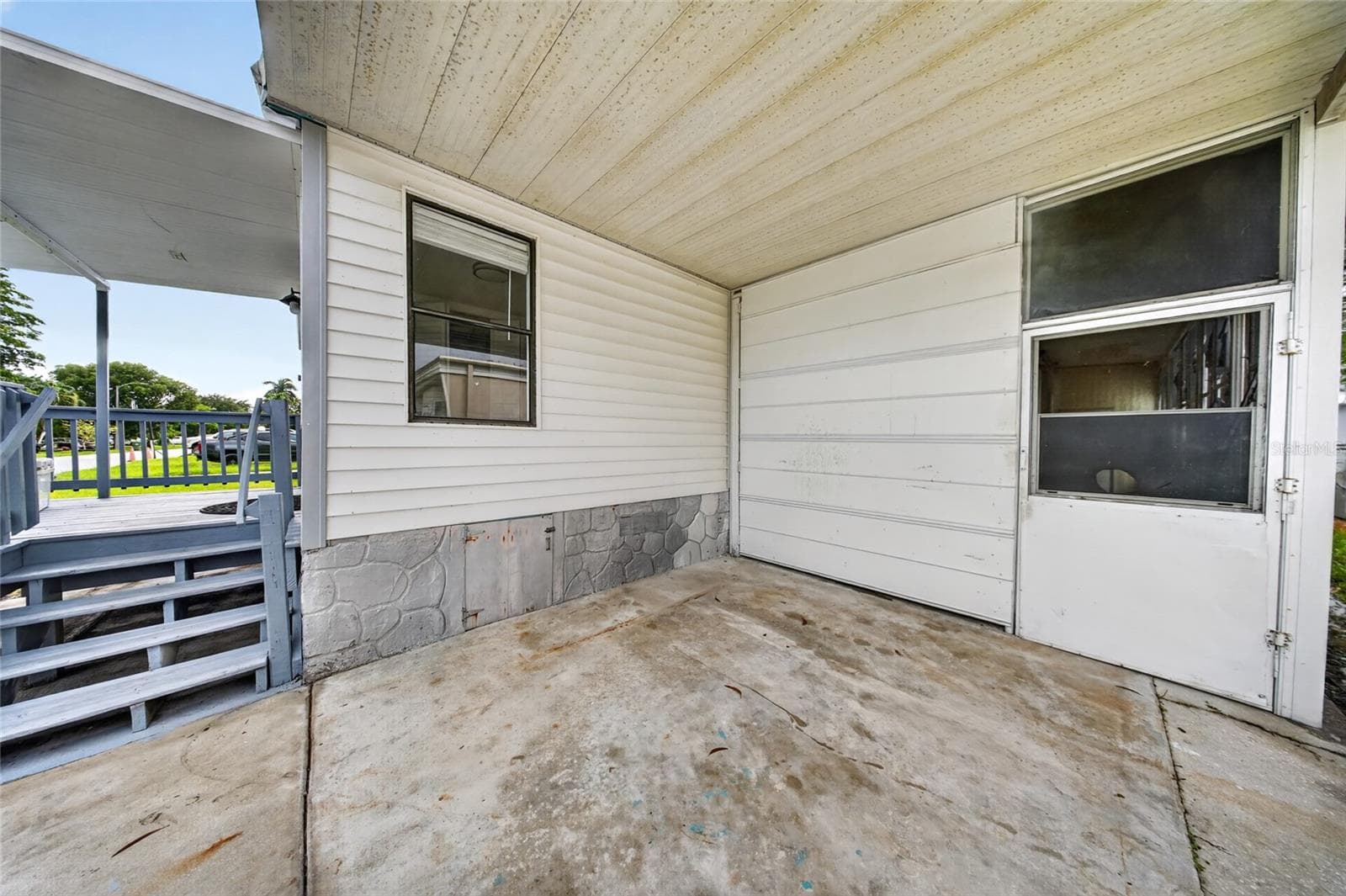 Manufactured Home at 21720 NW 8TH CT, PEMBROKE PINES, photo 3 of 30