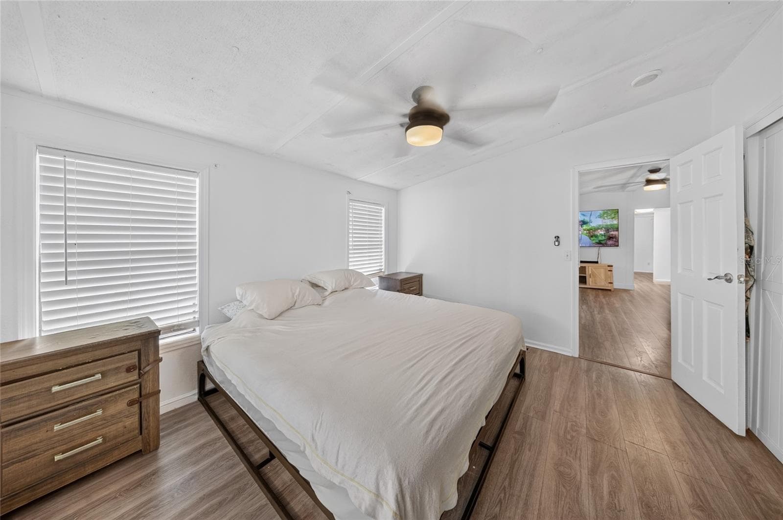 Manufactured Home at 21720 NW 8TH CT, PEMBROKE PINES, photo 13 of 30