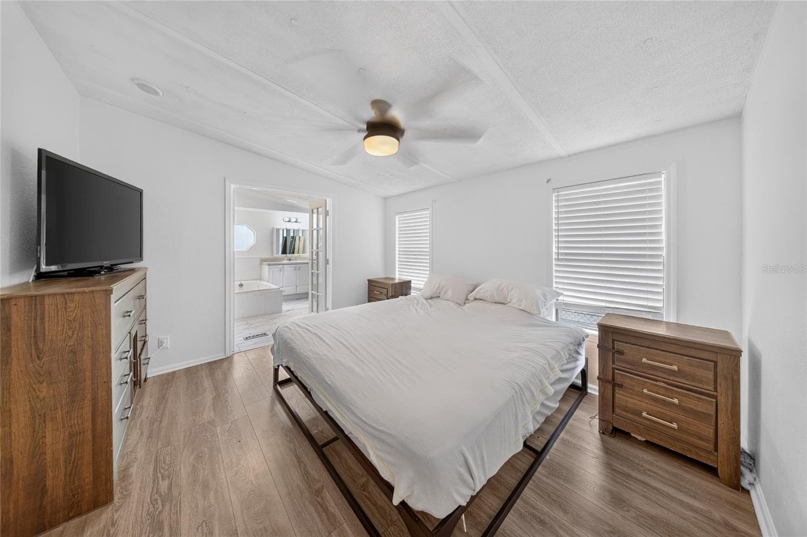 Manufactured Home at 21720 NW 8TH CT, PEMBROKE PINES, photo 14 of 30