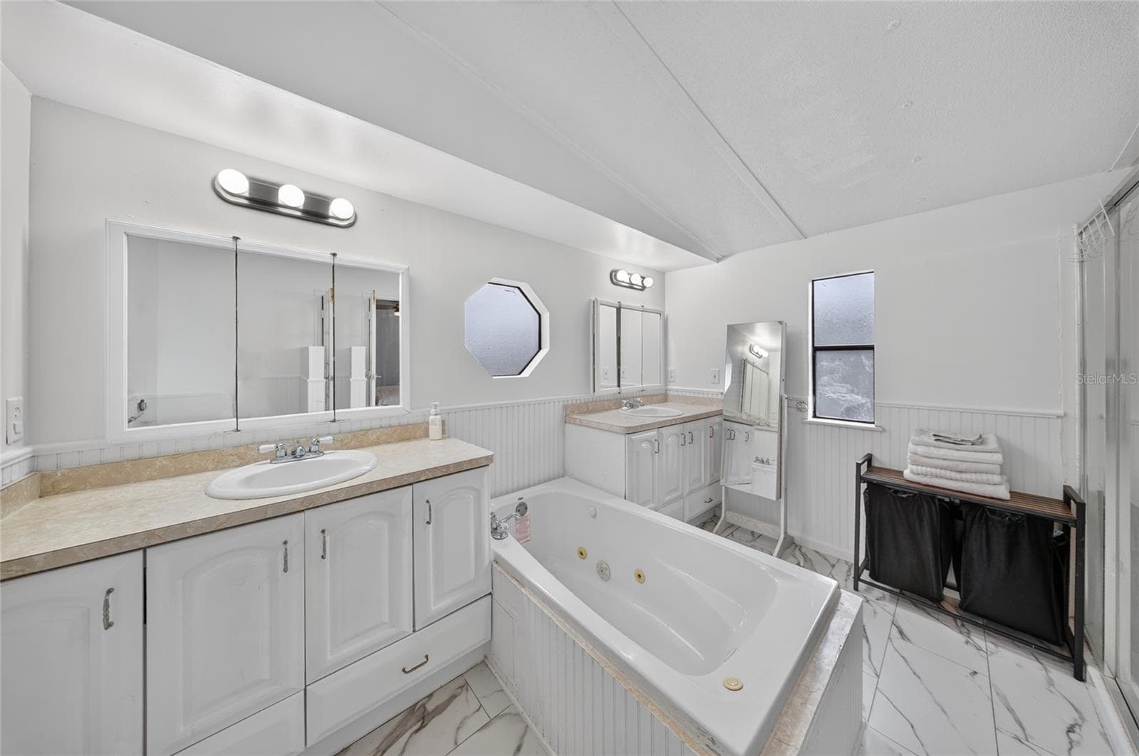 Manufactured Home at 21720 NW 8TH CT, PEMBROKE PINES, photo 16 of 30