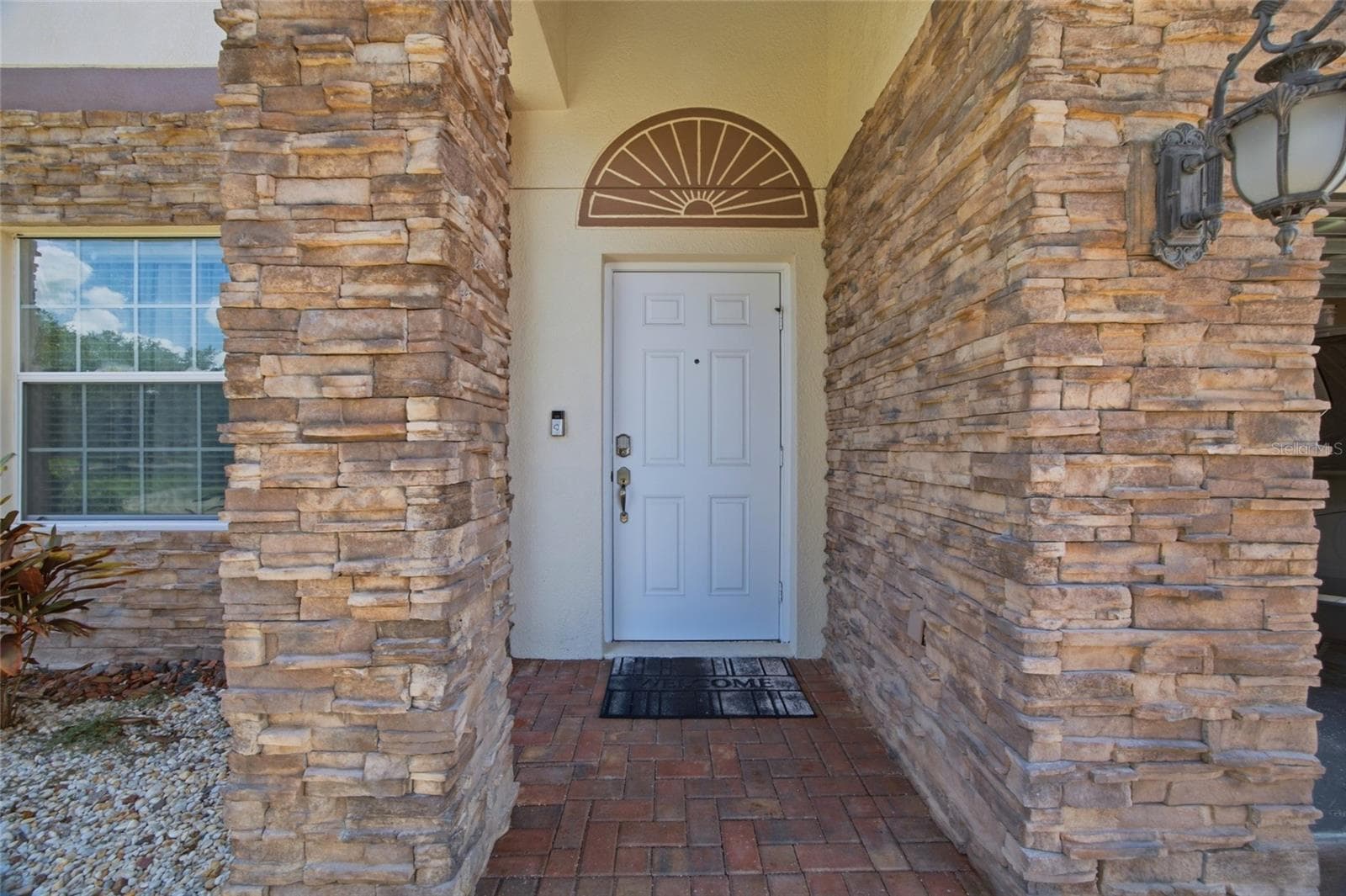 Single Family Residence at 12407 GILMERTON MIST LN, RIVERVIEW, photo 4 of 50