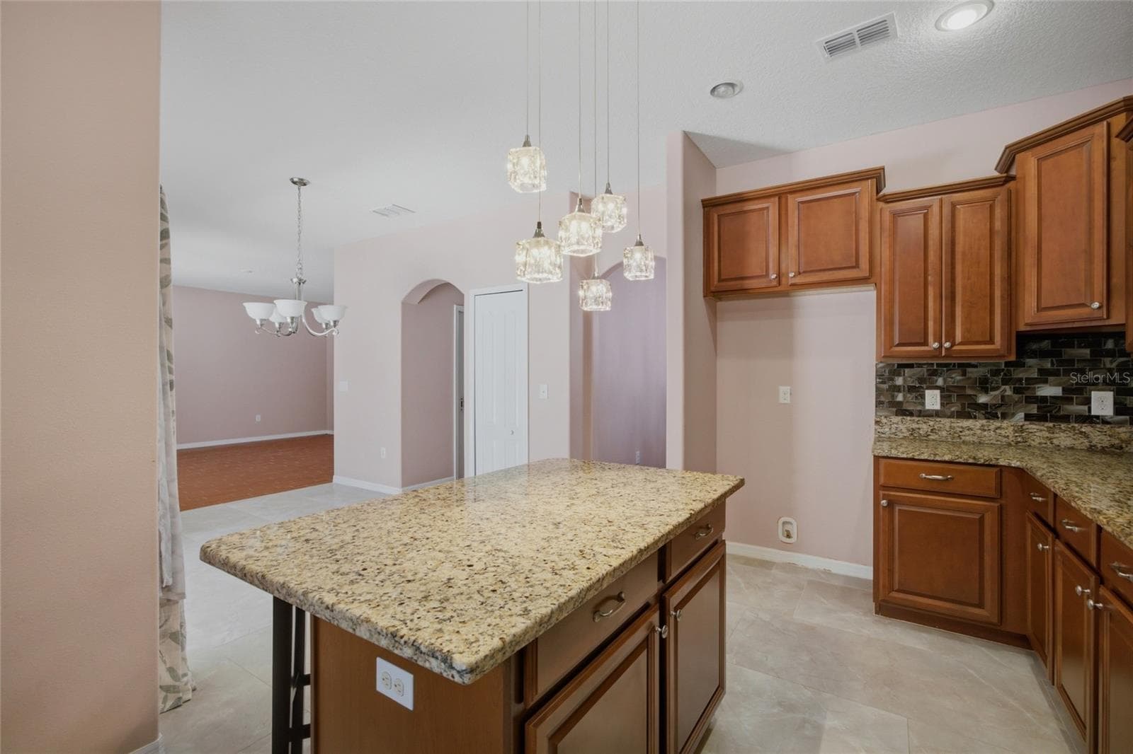 Single Family Residence at 12407 GILMERTON MIST LN, RIVERVIEW, photo 13 of 50