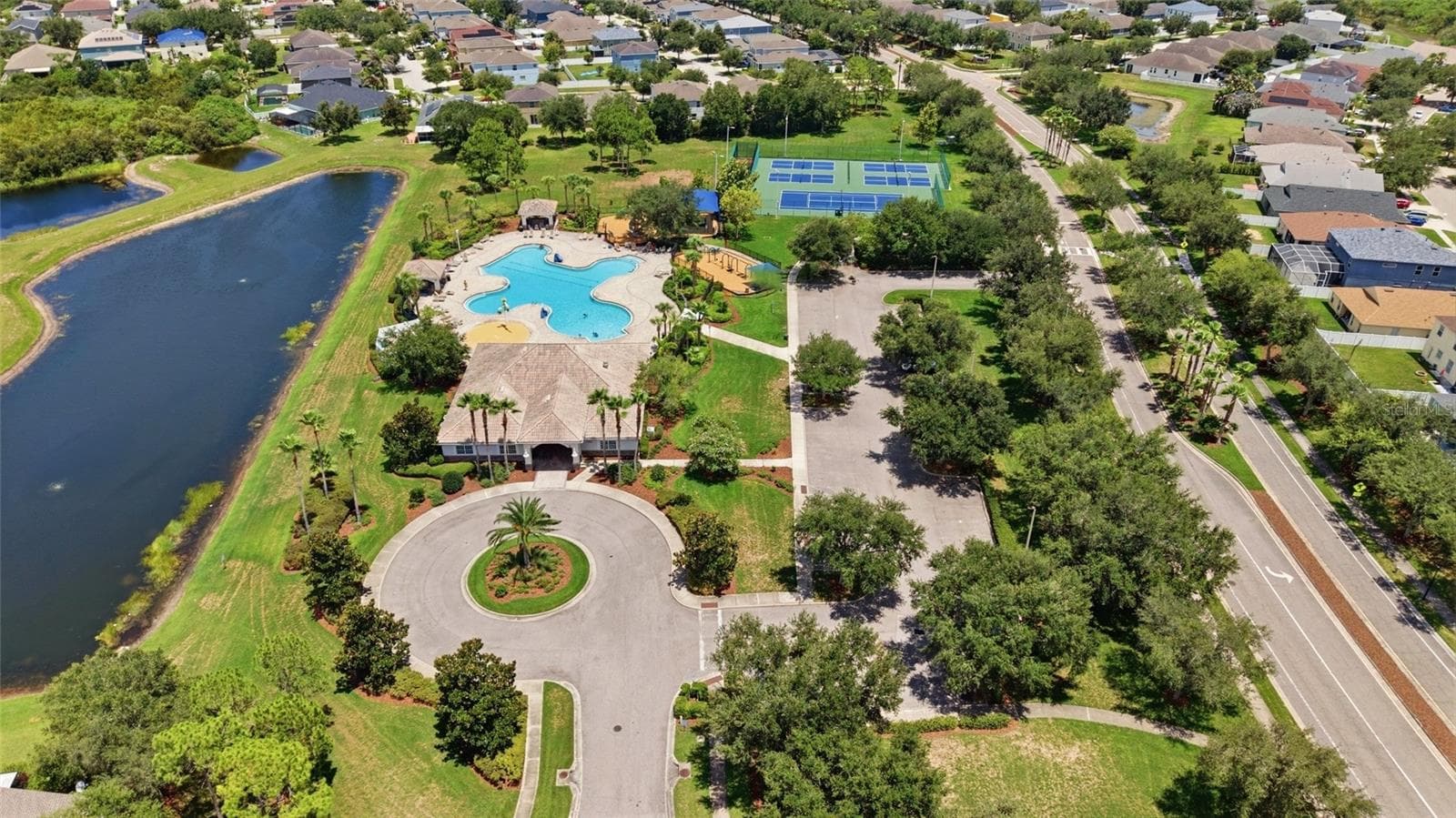 Single Family Residence at 12407 GILMERTON MIST LN, RIVERVIEW, photo 44 of 50