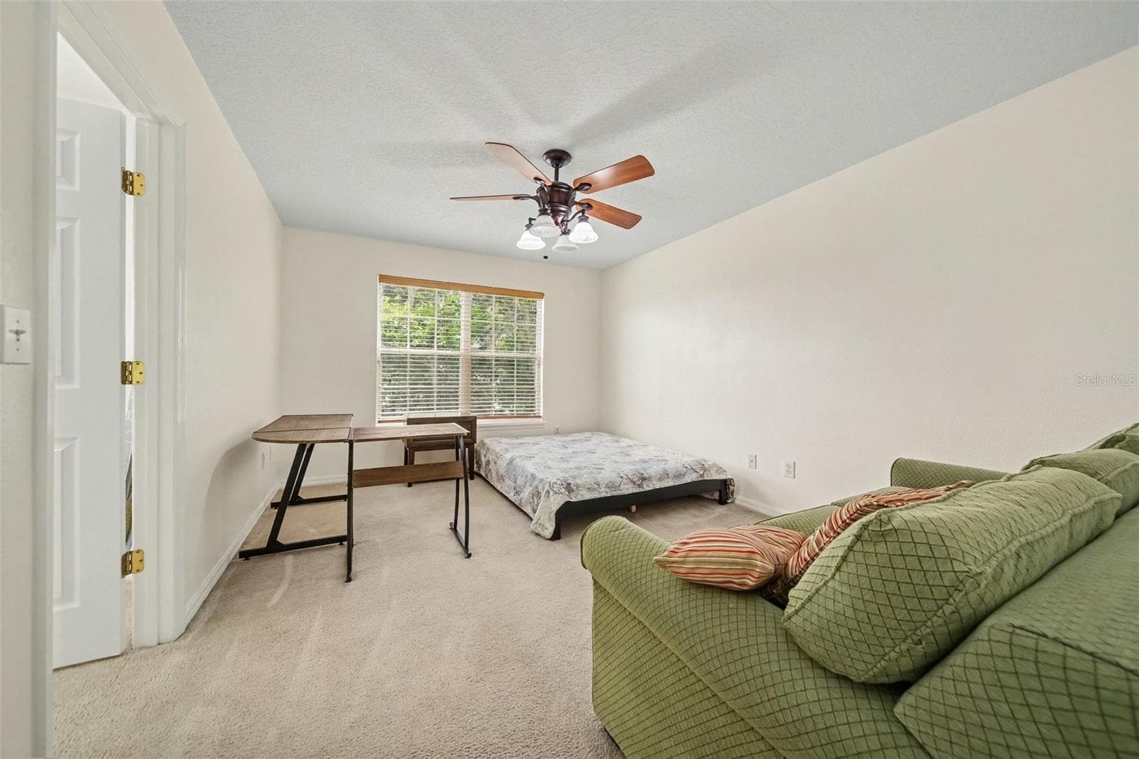 Single Family Residence at 246 BRIGHTVIEW DR, LAKE MARY, photo 17 of 33