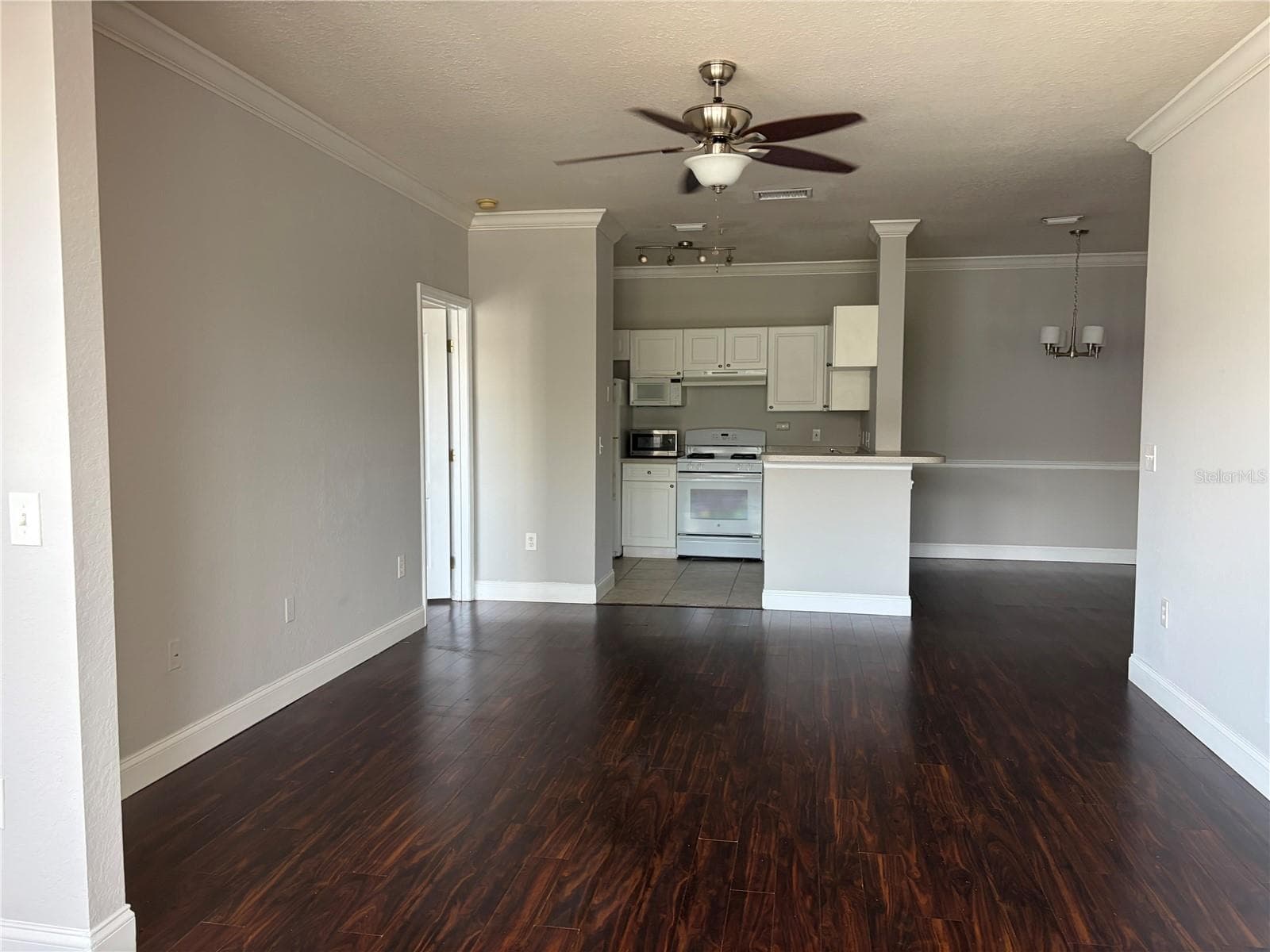 Condominium at 3325 S KIRKMAN RD #423, ORLANDO, photo 6 of 22