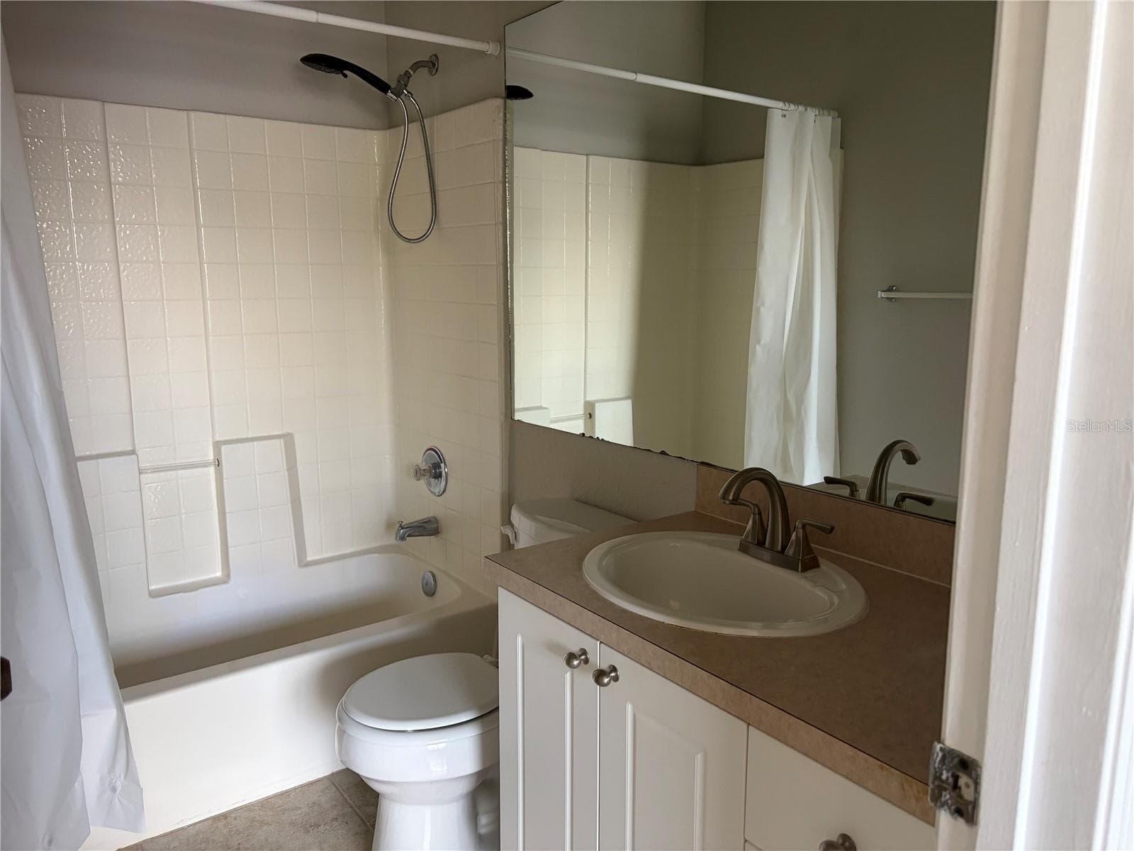 Condominium at 3325 S KIRKMAN RD #423, ORLANDO, photo 21 of 22
