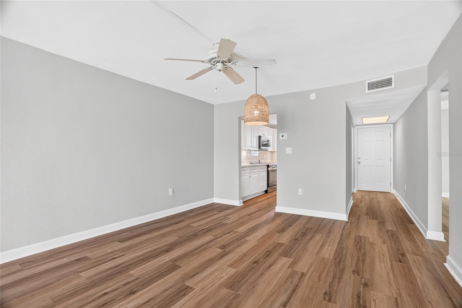 Condominium at 4570 OVERLOOK DR NE #175, ST PETERSBURG, photo 19 of 44
