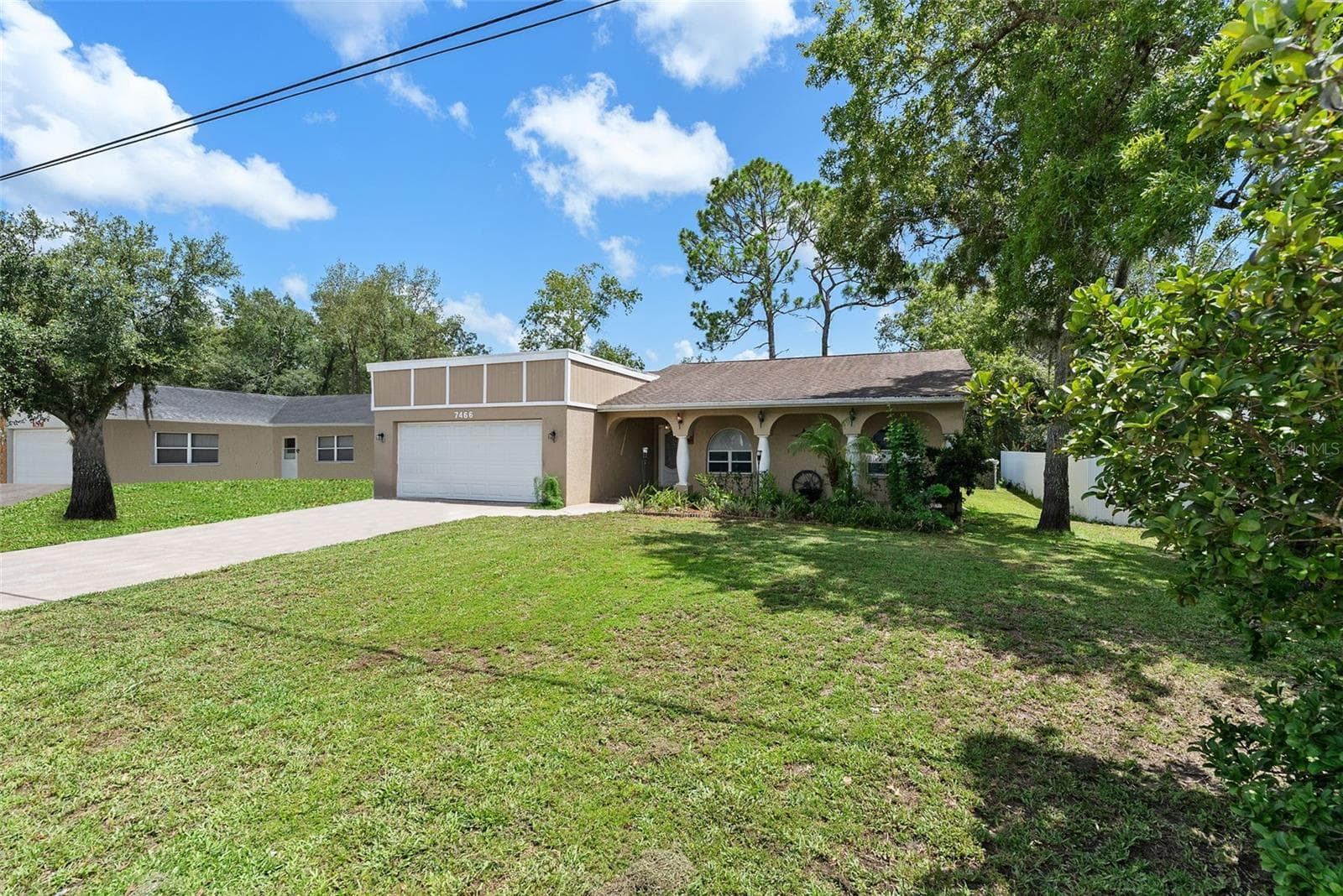 Single Family Residence at 7466 APACHE TRL, SPRING HILL, photo 4 of 50