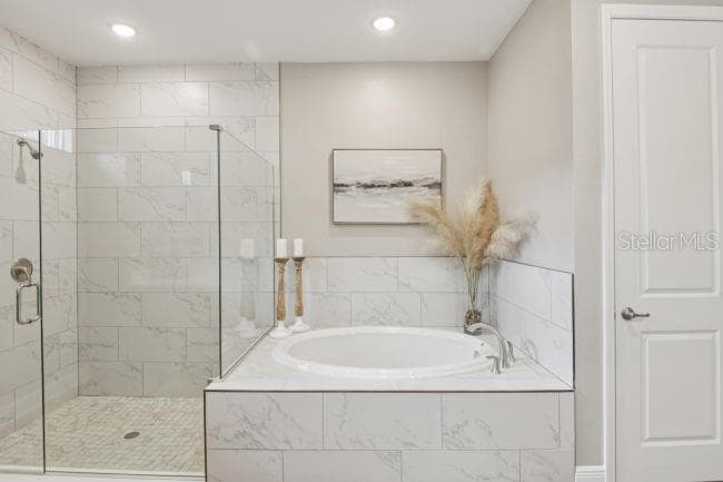 Model home - actual features may vary. - 3919 VINO TINTO PL, PLANT CITY