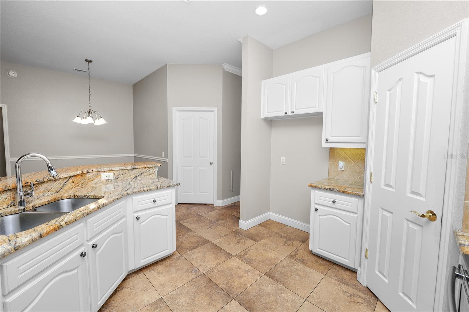 Single Family Residence at 3333 HAWKS RIDGE DR, LAKELAND, photo 17 of 69