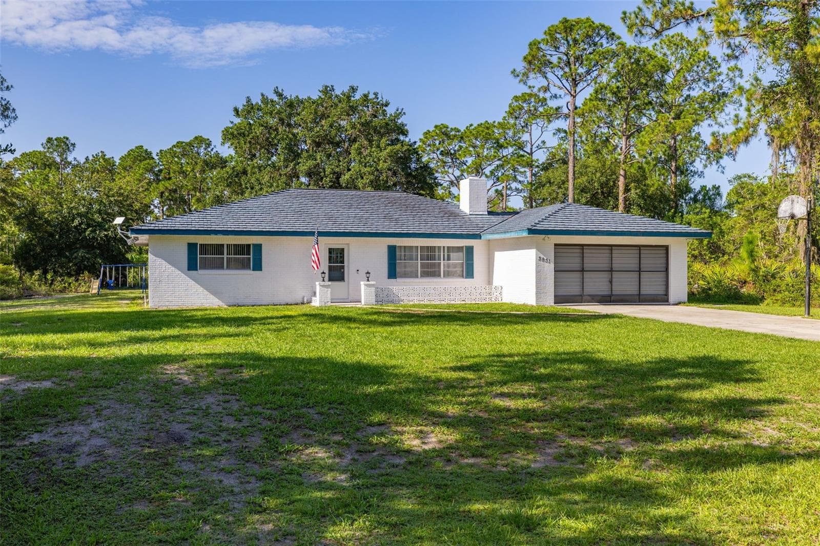Single Family Residence at 3931 GAILLARDIA DR, INDIAN LAKE ESTATES, photo 2 of 93