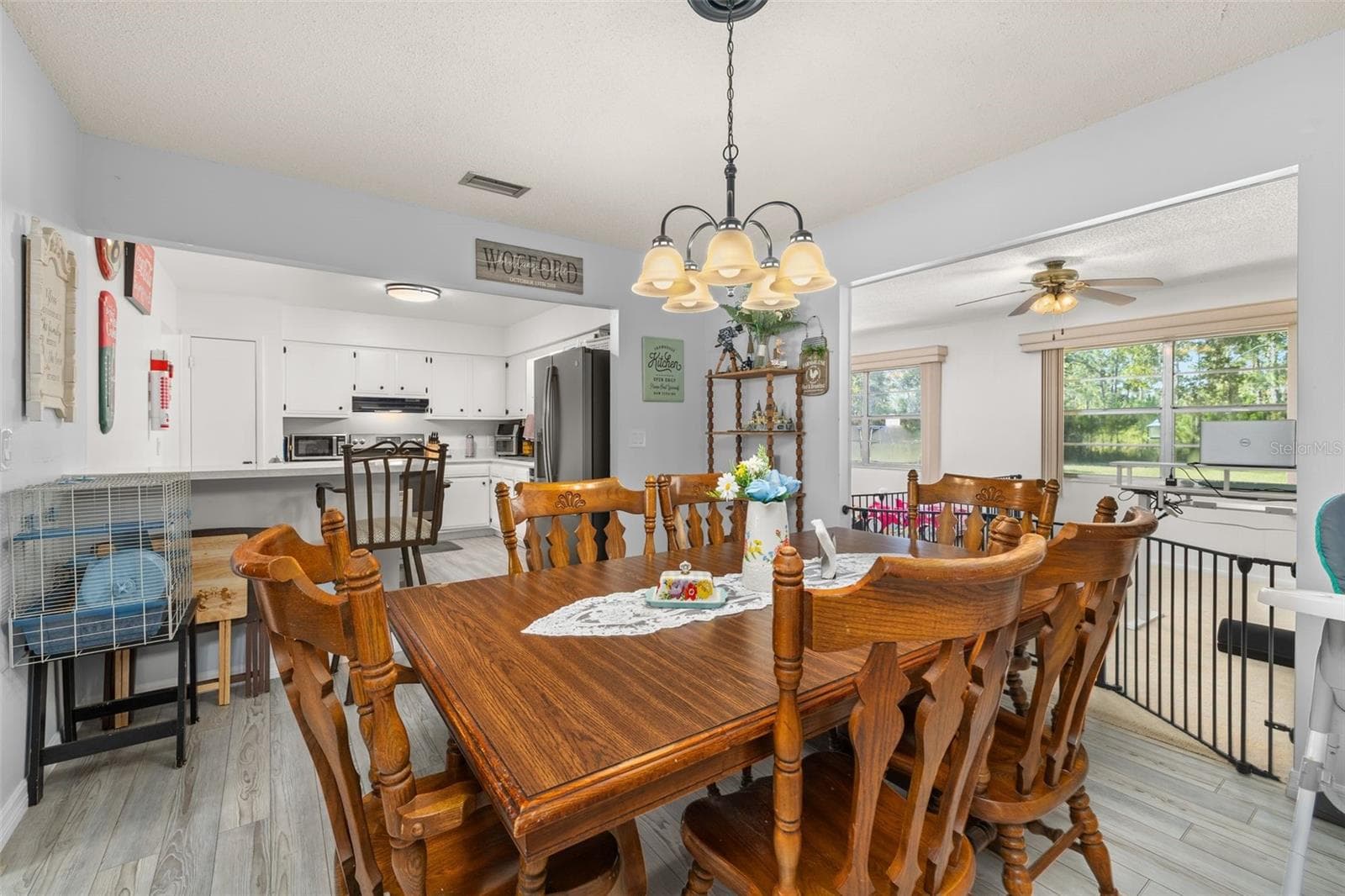 Single Family Residence at 3931 GAILLARDIA DR, INDIAN LAKE ESTATES, photo 16 of 93