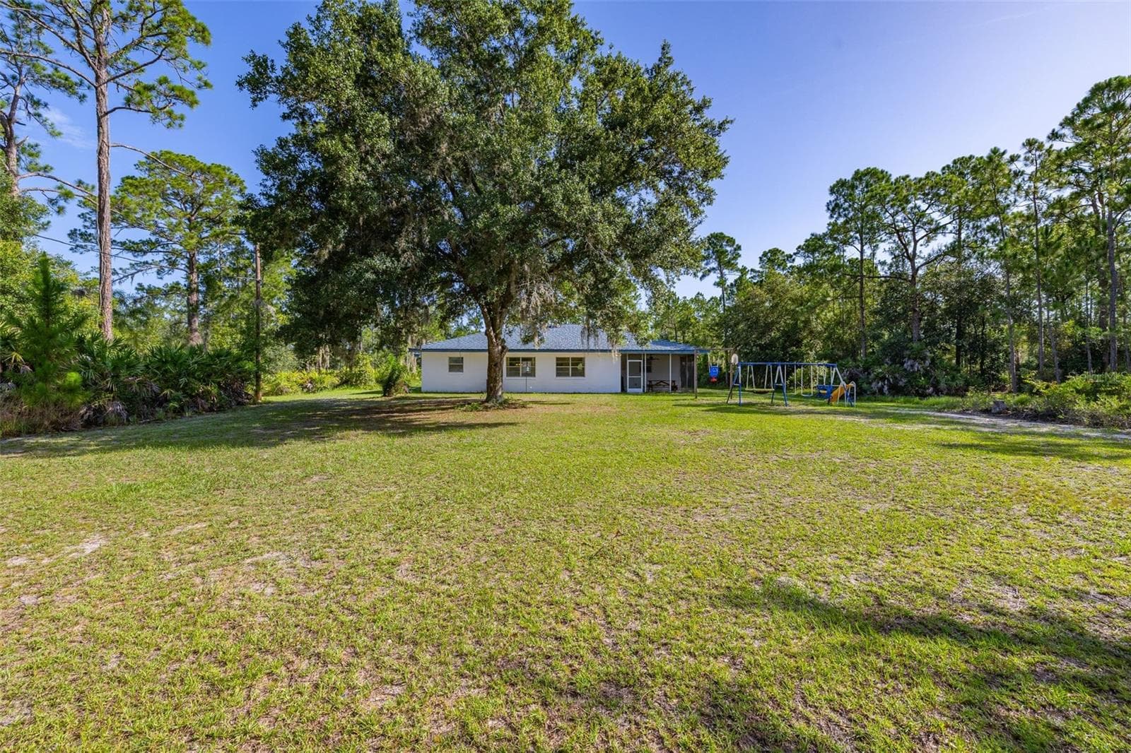 Single Family Residence at 3931 GAILLARDIA DR, INDIAN LAKE ESTATES, photo 40 of 93