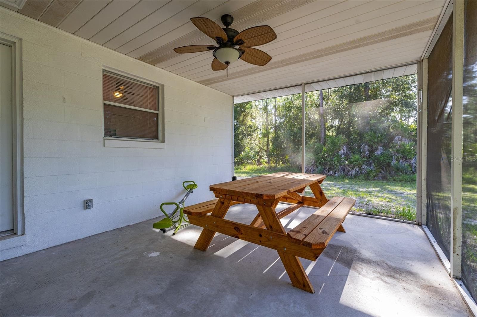 Single Family Residence at 3931 GAILLARDIA DR, INDIAN LAKE ESTATES, photo 46 of 93