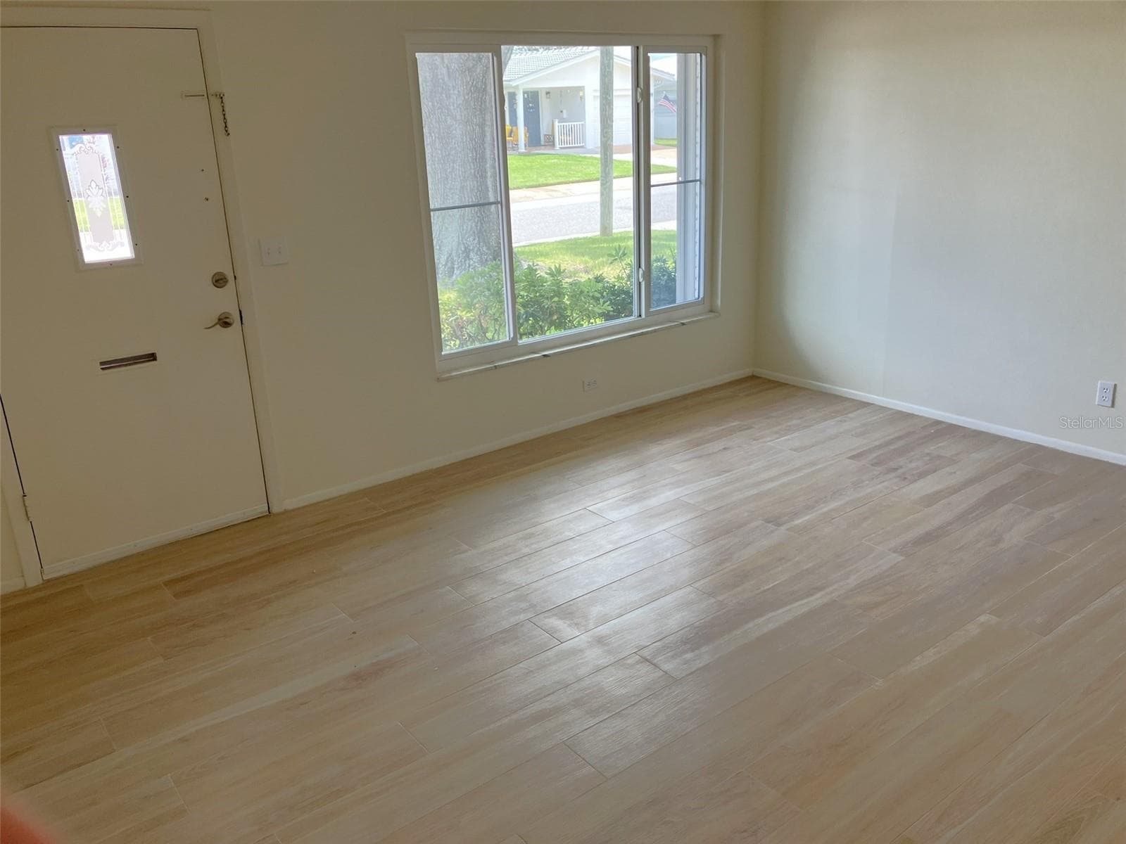 Living Room - 10186 45TH WAY N, PINELLAS PARK