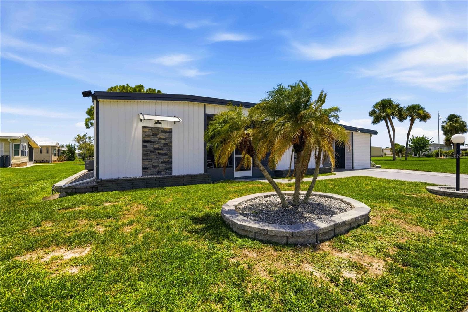 Manufactured Home at 206 TORTOLA WAY, NORTH PORT, photo 5 of 68