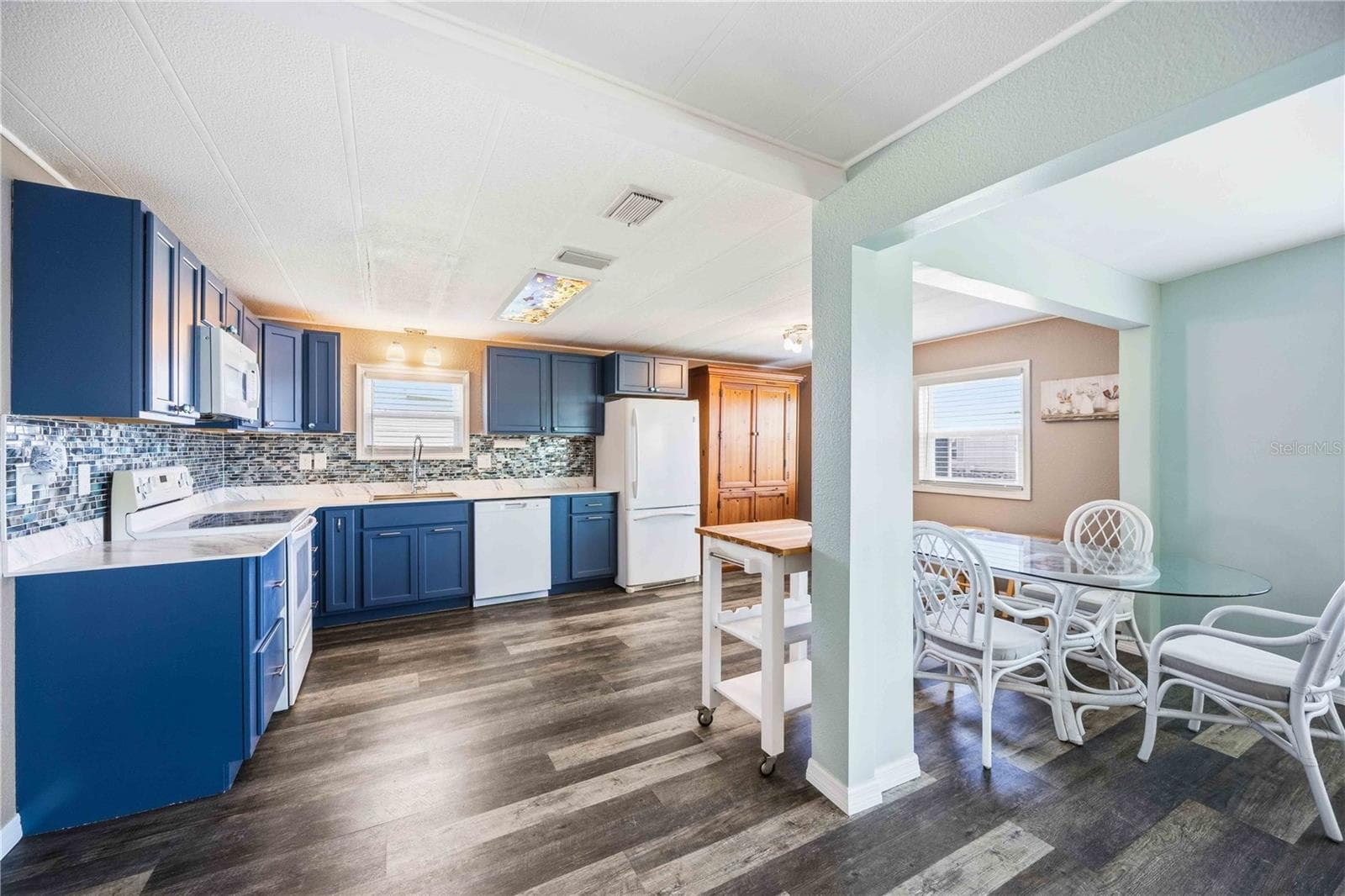 Manufactured Home at 206 TORTOLA WAY, NORTH PORT, photo 17 of 68