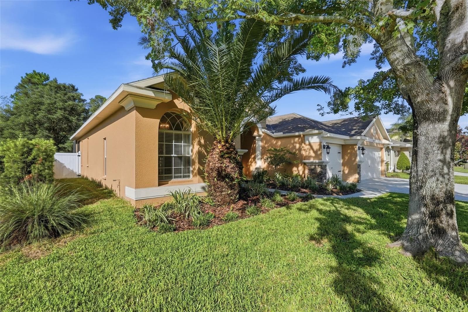 Single Family Residence at 12903 DRAKEFIELD DR, SPRING HILL, photo 42 of 59