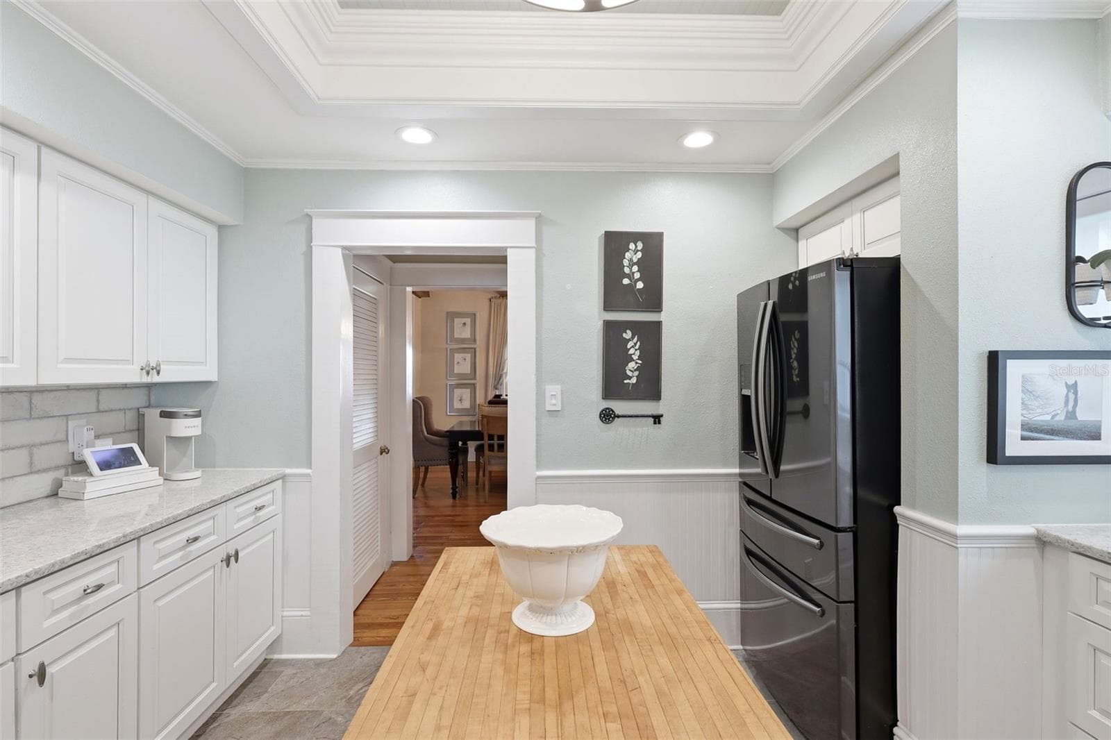 Kitchen towards dining area. - 47 DAVIS AVE, UMATILLA