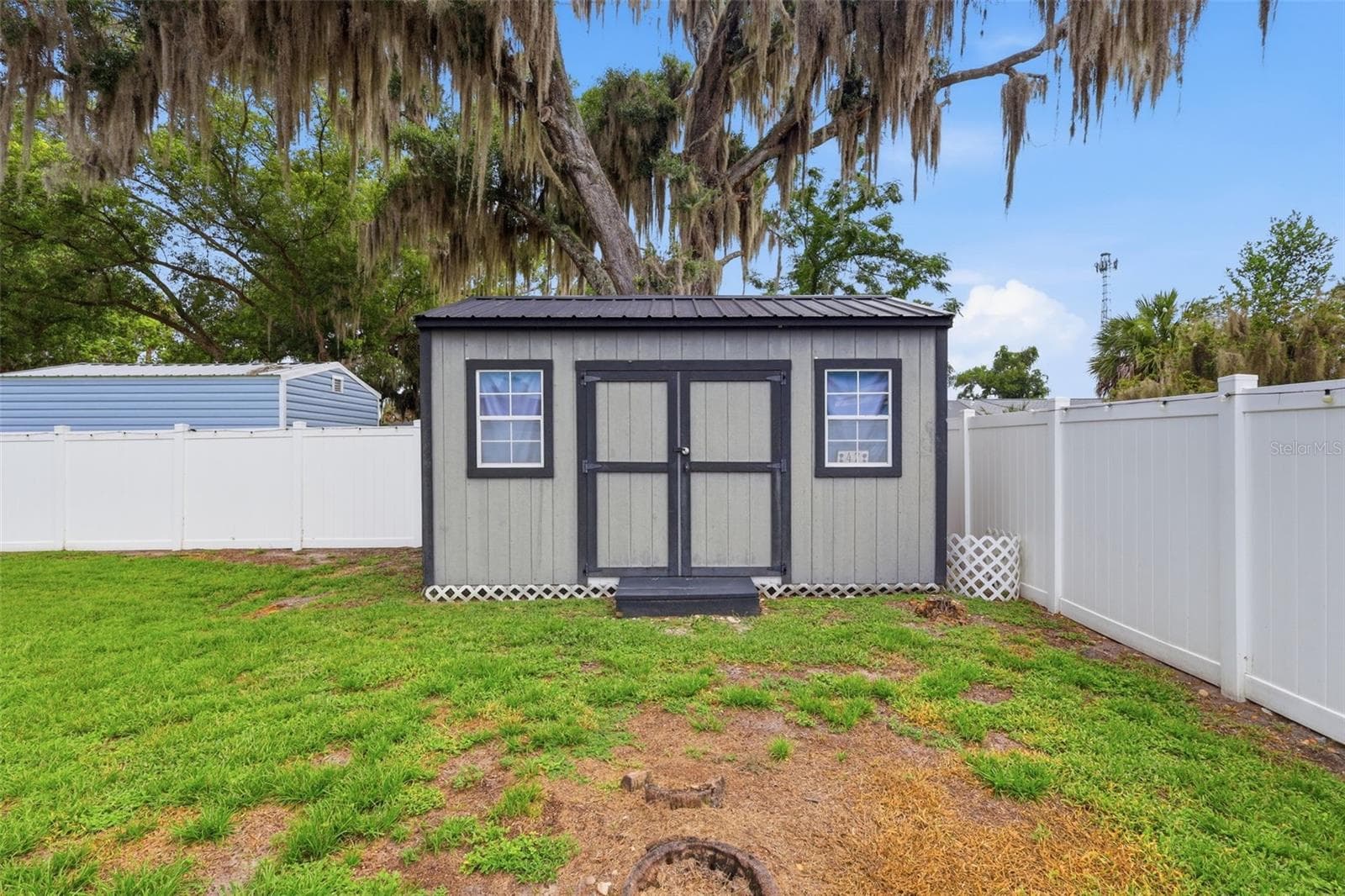 Shed in backyard - 47 DAVIS AVE, UMATILLA