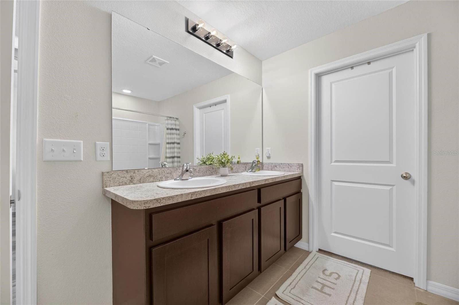 Primary Bathroom - 8115 HARWICH PORT LN, GIBSONTON