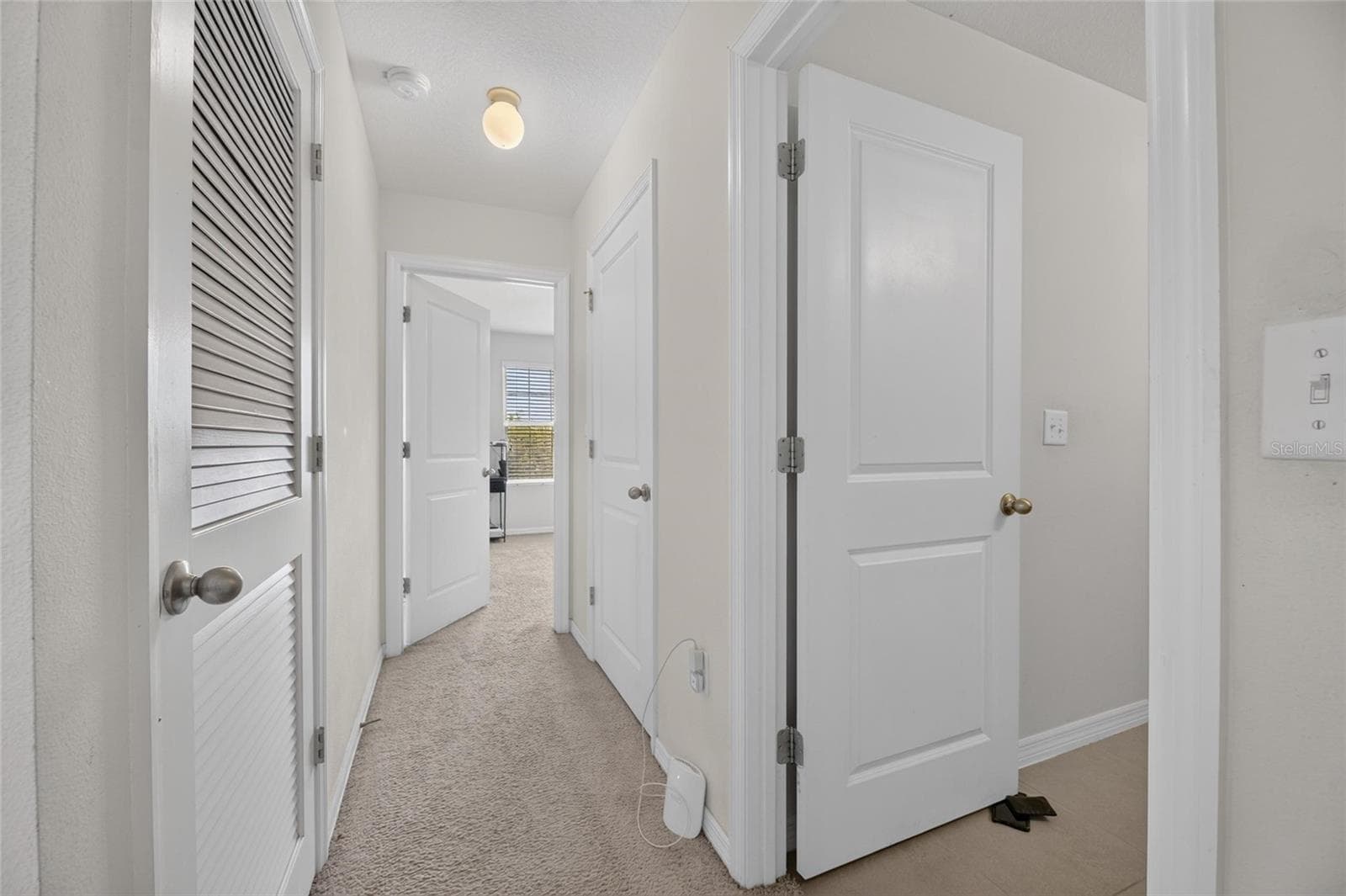 Hallway - 8115 HARWICH PORT LN, GIBSONTON