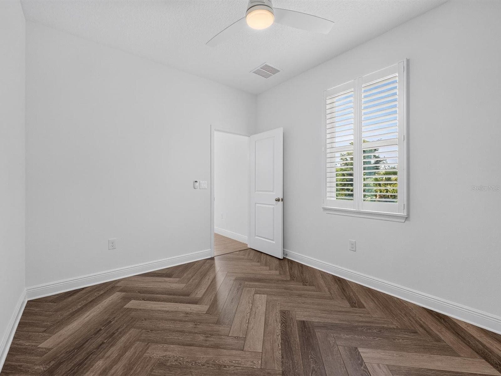 Single Family Residence at 603 AVILA PL, HOWEY IN THE HILLS, photo 28 of 51