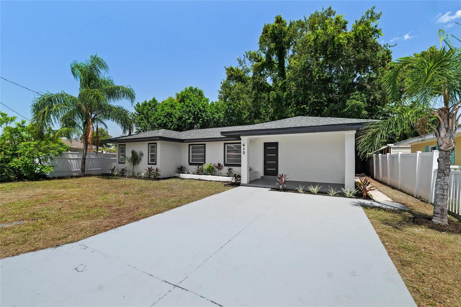 Single Family Residence at 412 20TH AVE W, PALMETTO, photo 2 of 41
