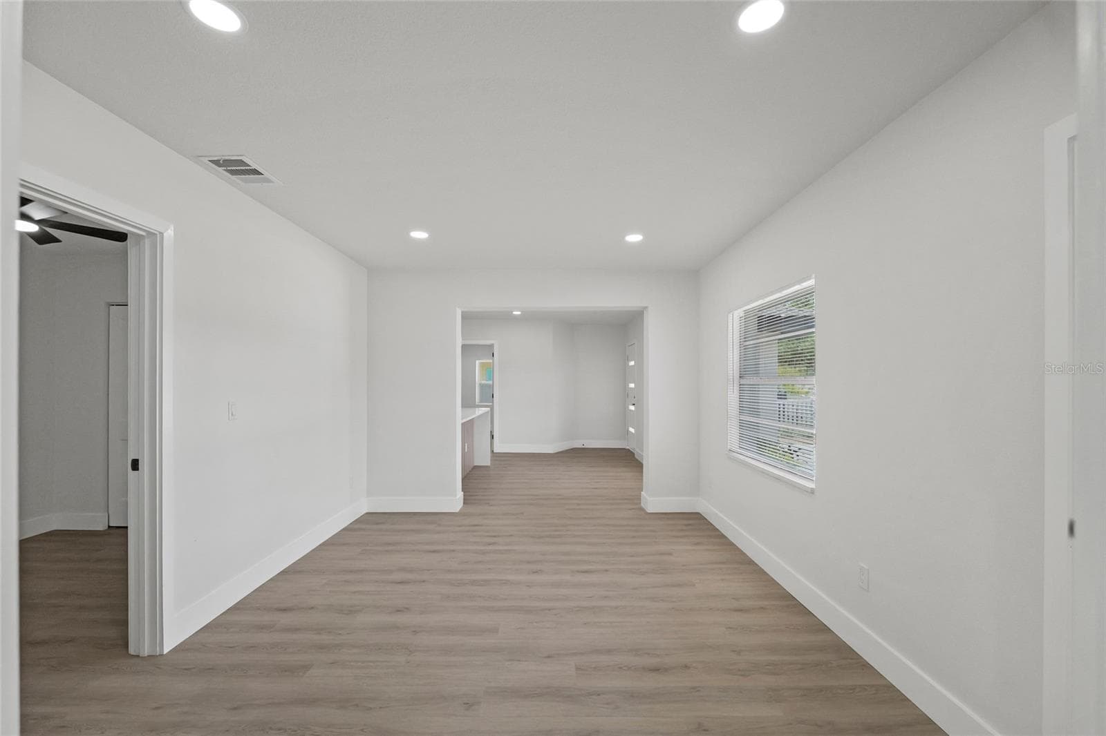 Single Family Residence at 412 20TH AVE W, PALMETTO, photo 5 of 41