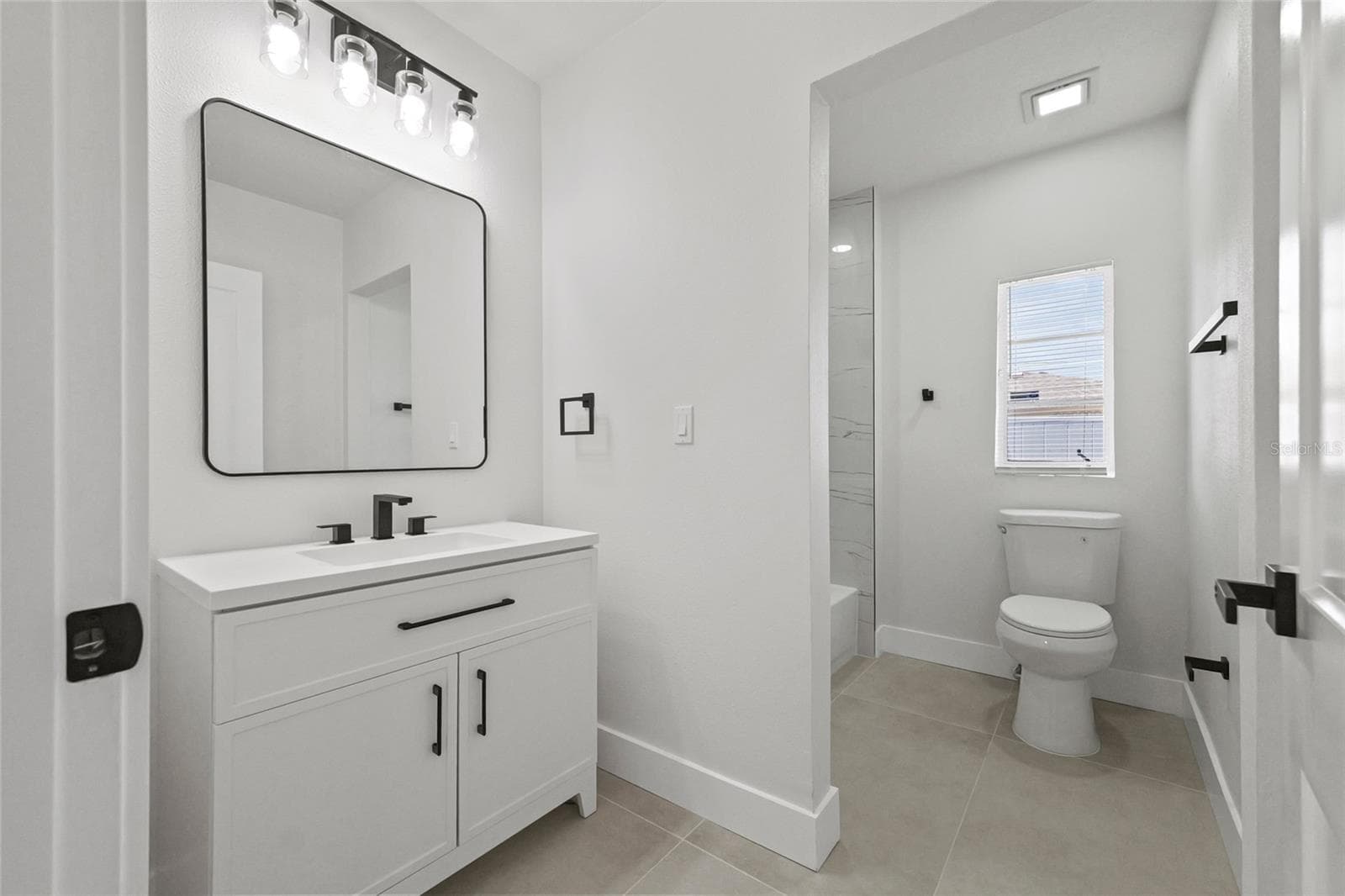 Single Family Residence at 412 20TH AVE W, PALMETTO, photo 25 of 41