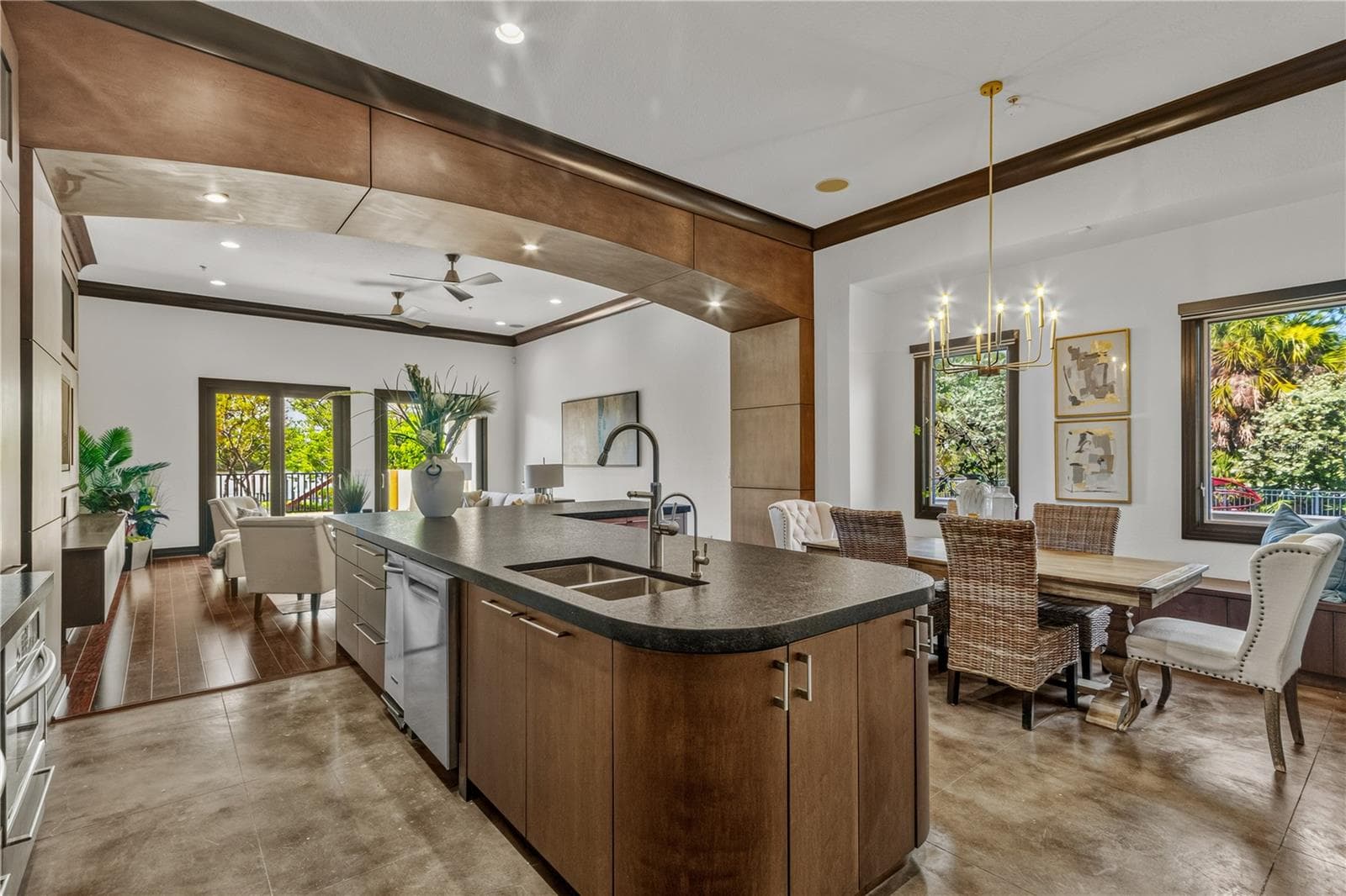 Expansive kitchen with luxury finishes. - 1008 PASEO DEL RIO NE, ST PETERSBURG
