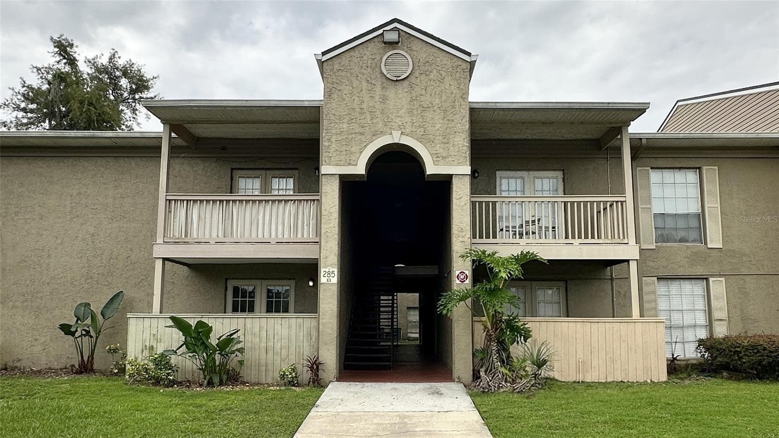 285 WYMORE RD #105